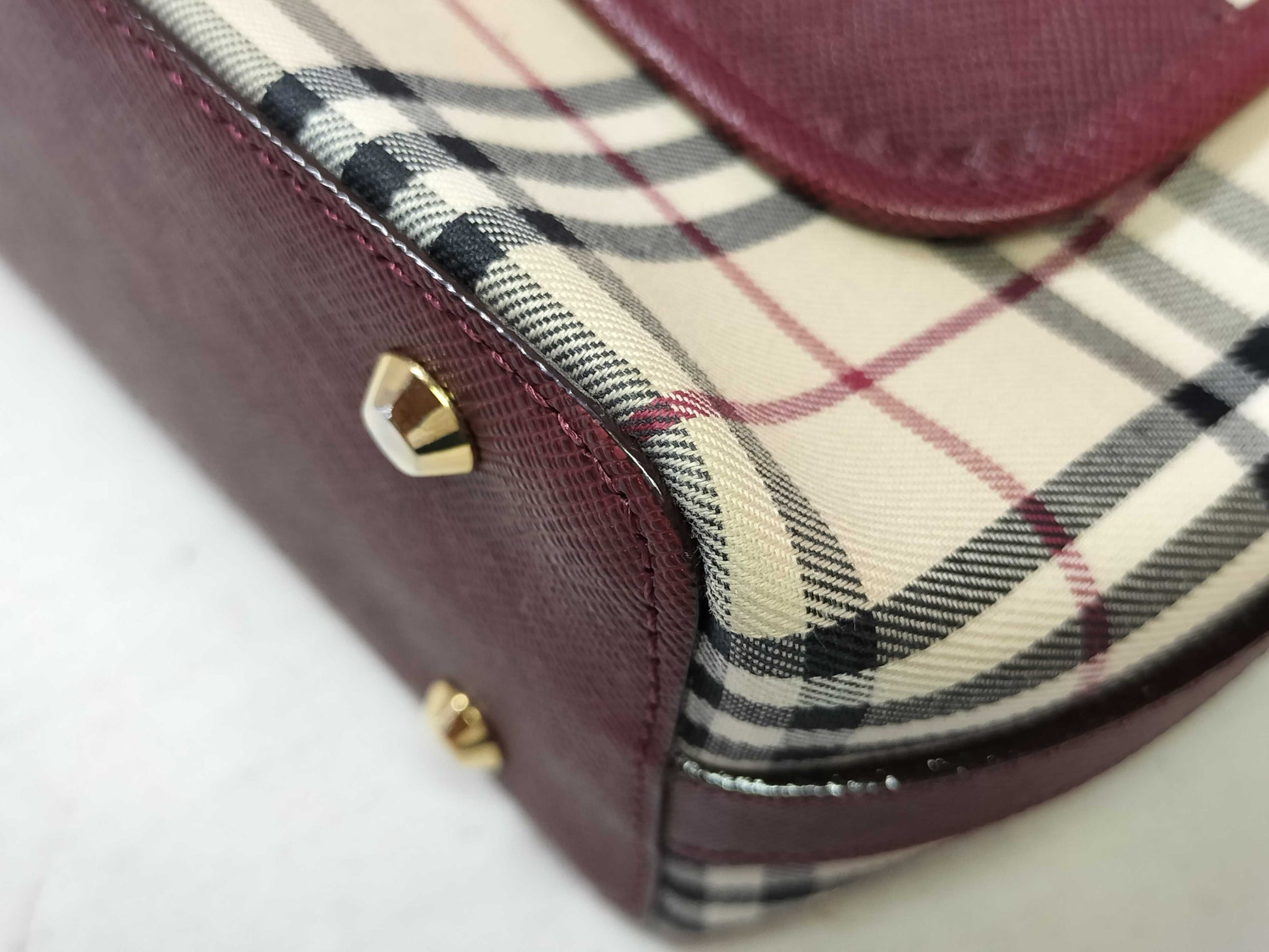 BURBERRY Burberry Shoulder Bag Bordeaux Shoulder Bag
