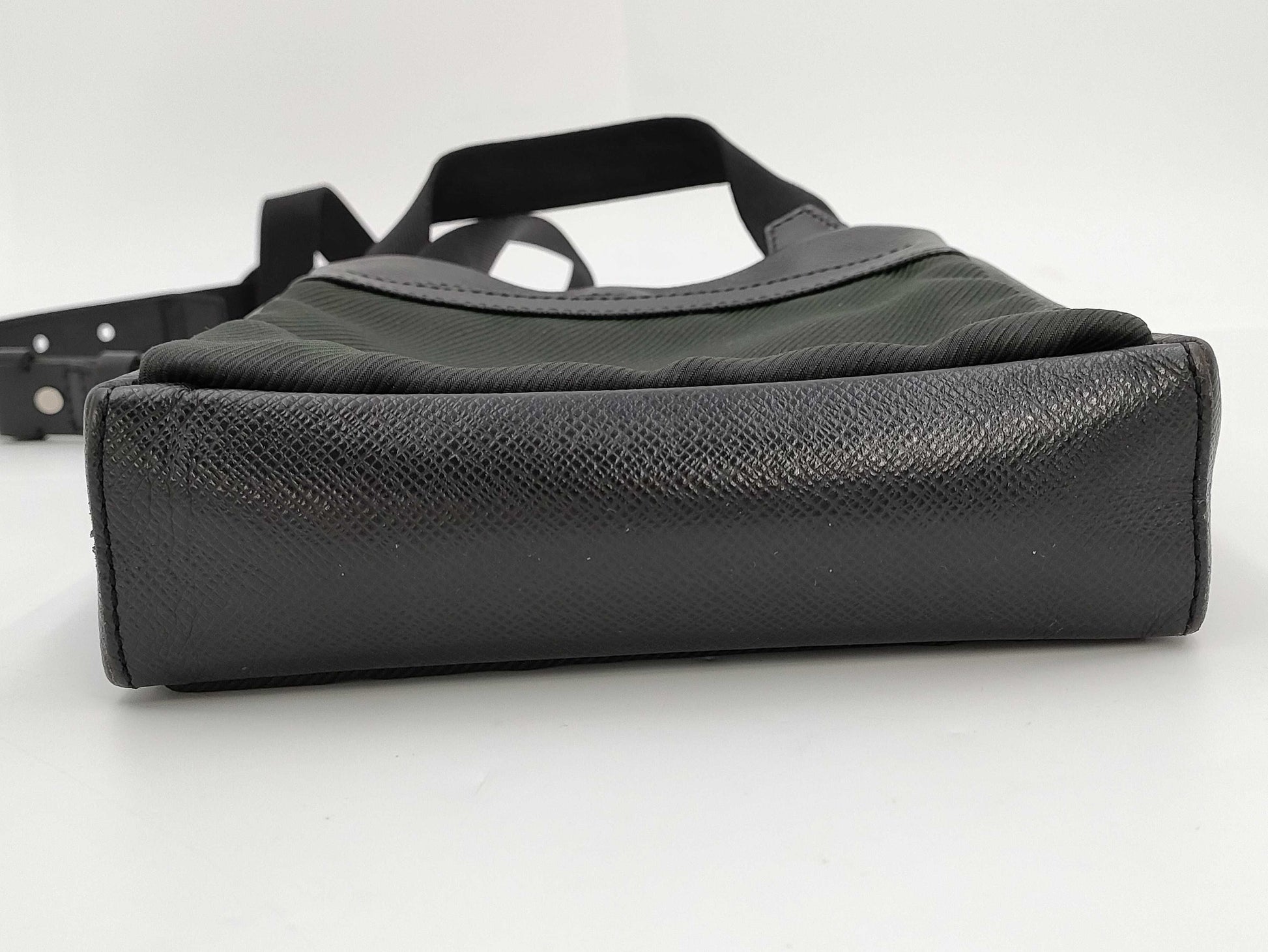 LOUIS VUITTON Sayan Ardoise Shoulder Bag
