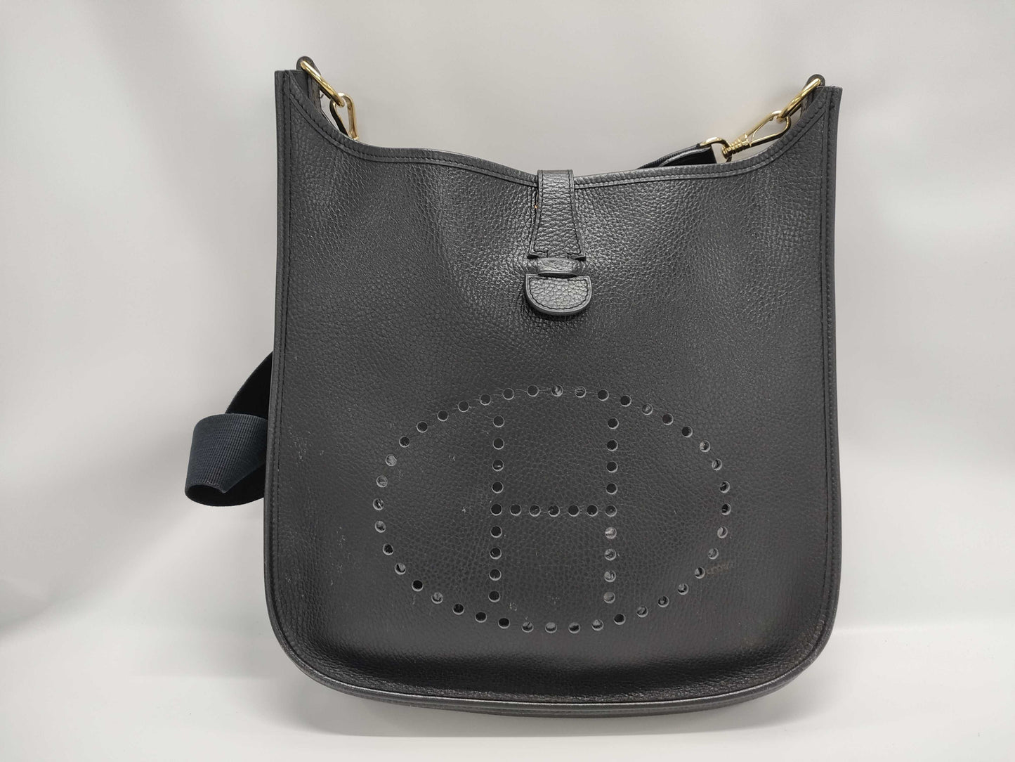 HERMES Evelyne 1 GM Ardennes Black with Gold Hardware, Shoulder Bag