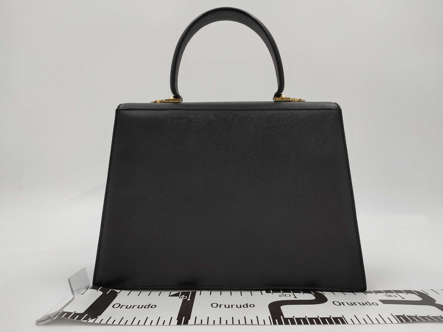 Salvatore Ferragamo Gancini hardware leather 2-way handbag