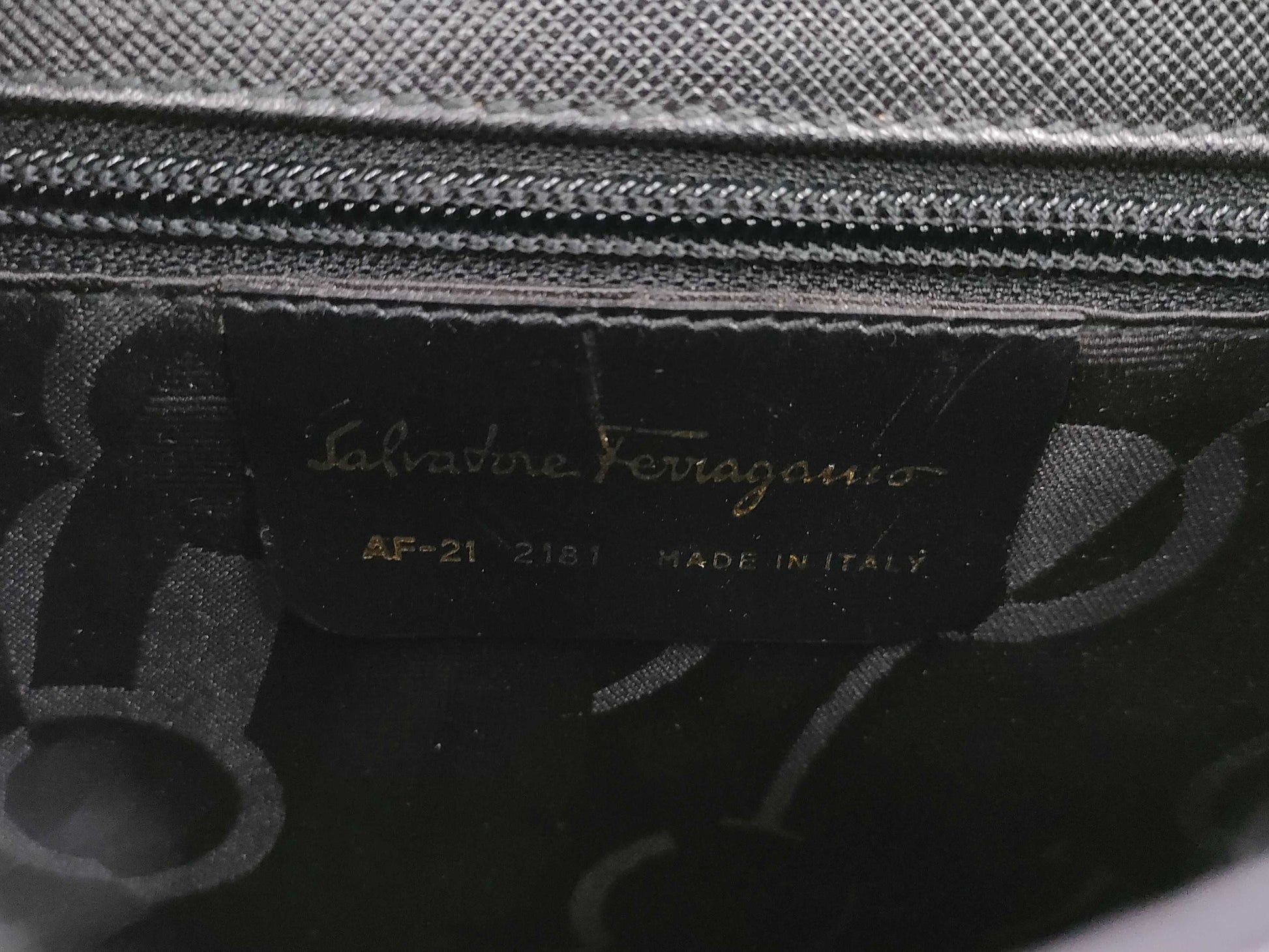 Salvatore Ferragamo Gancini hardware leather 2-way handbag