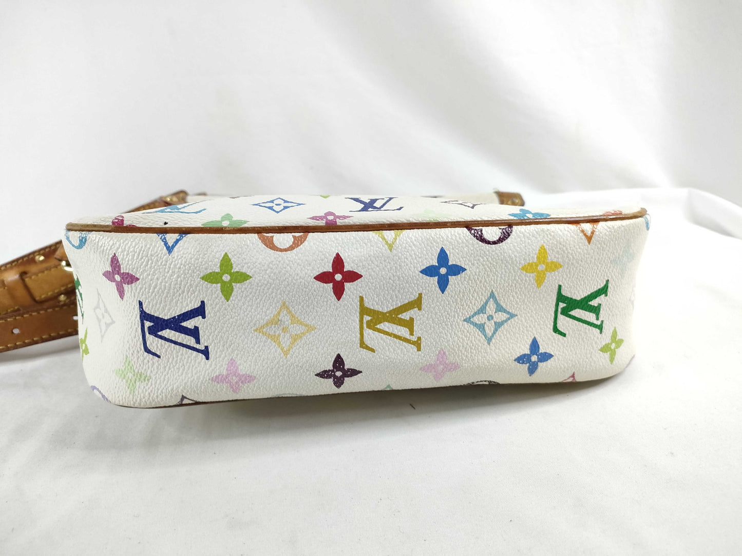 LOUIS VUITTON Multi Solo New LV Shoulder Bag