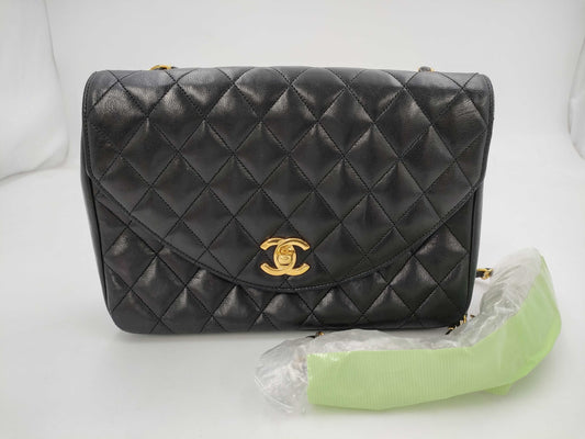 CHANEL Matelasse 23 Lambskin Single Chain Single Flap Shoulder Bag with Gold Hardware