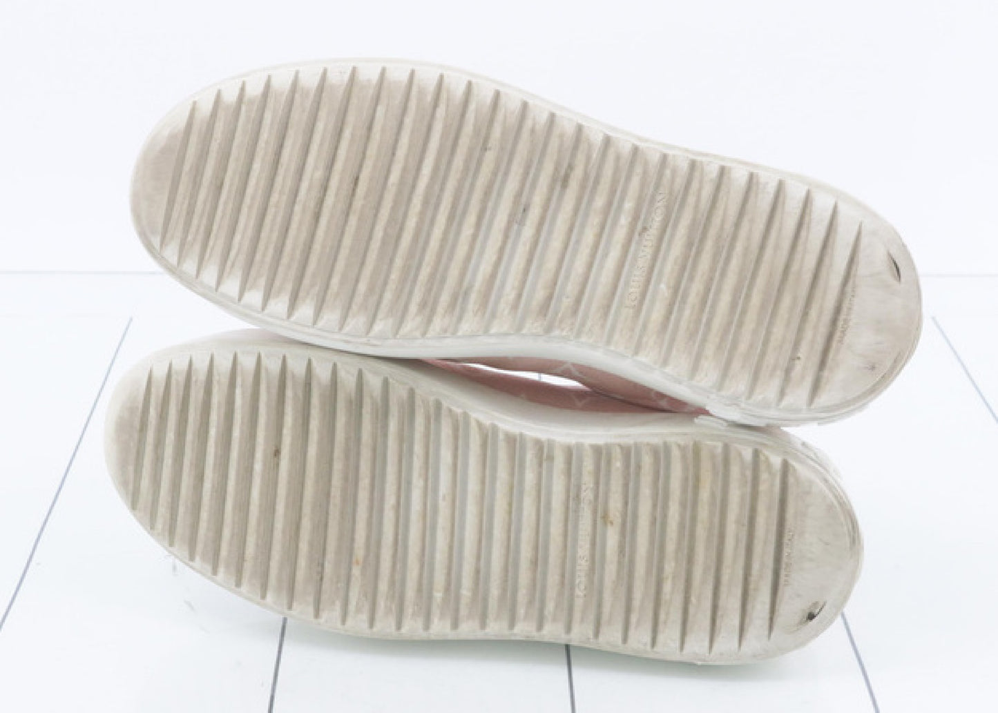 LOUIS VUITTON Monogram Size 37 Sneakers