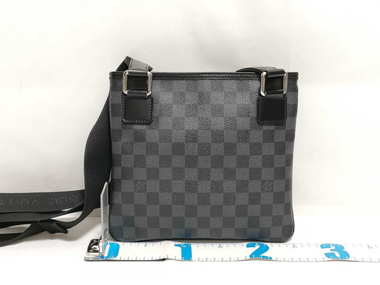LOUIS VUITTON Damier Graphite Thomas N58028 VI0161 Shoulder Bag