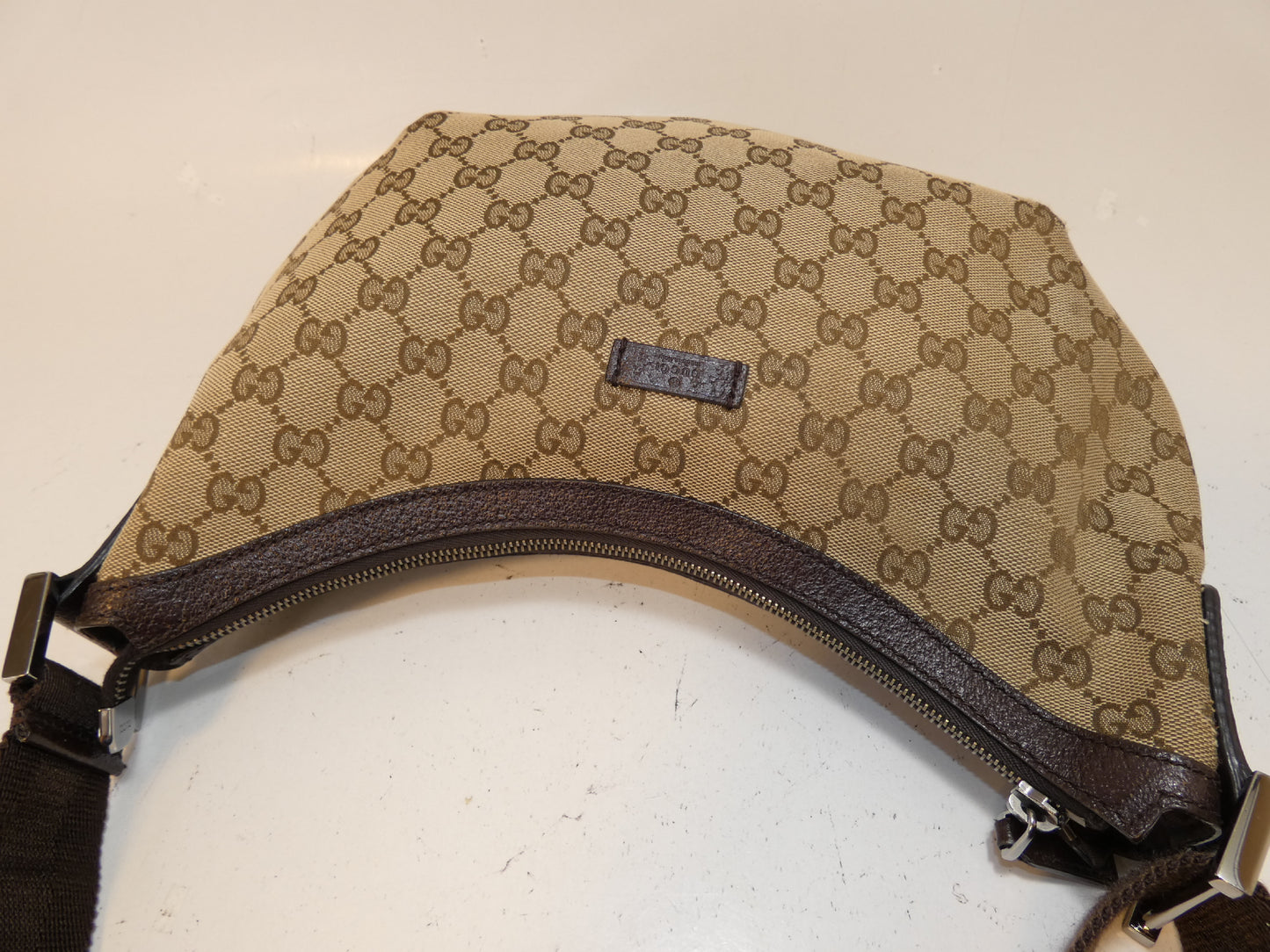 GUCCI GG canvas shoulder bag