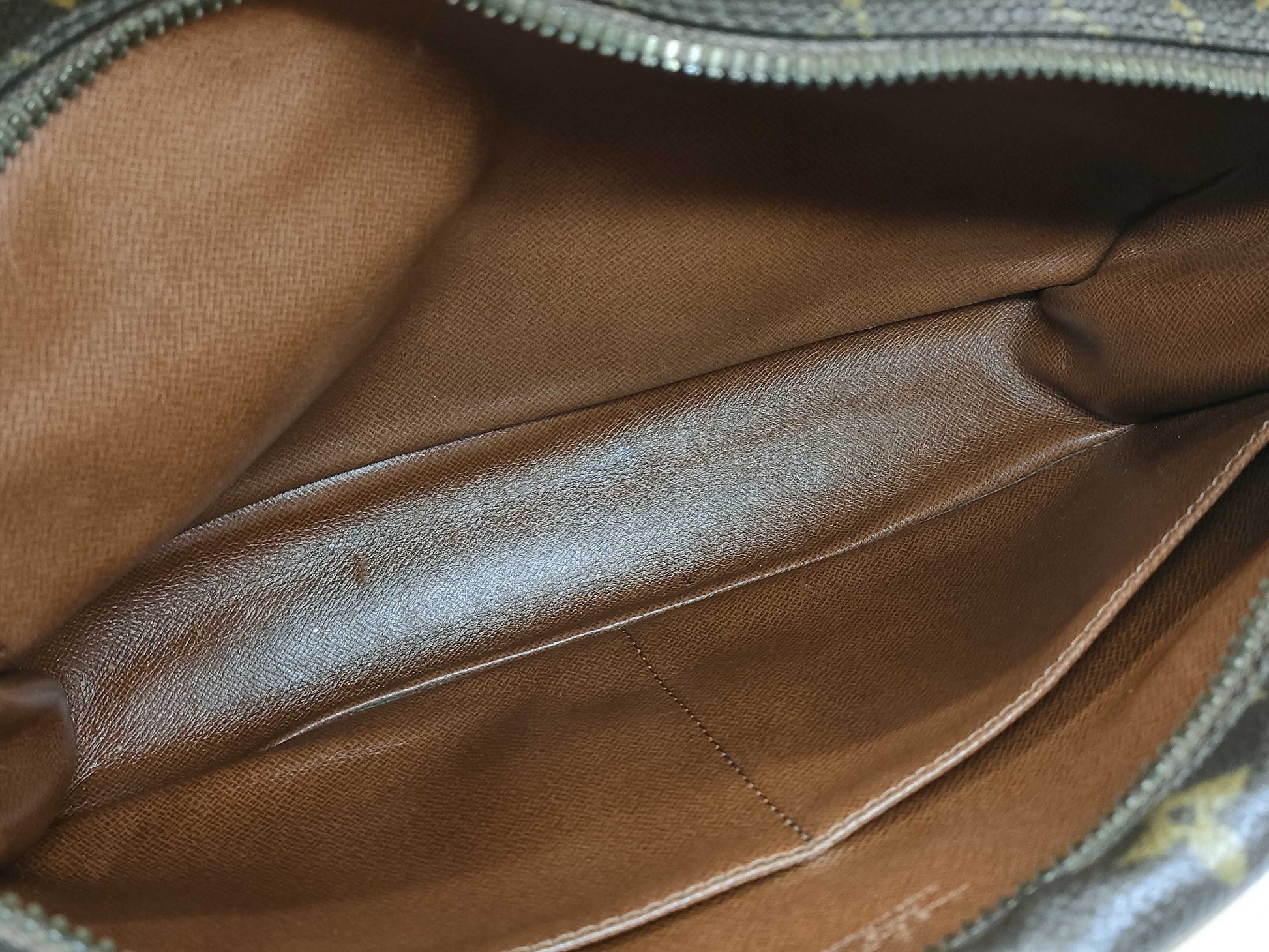 LOUIS VUITTON Compiegne Second Bag