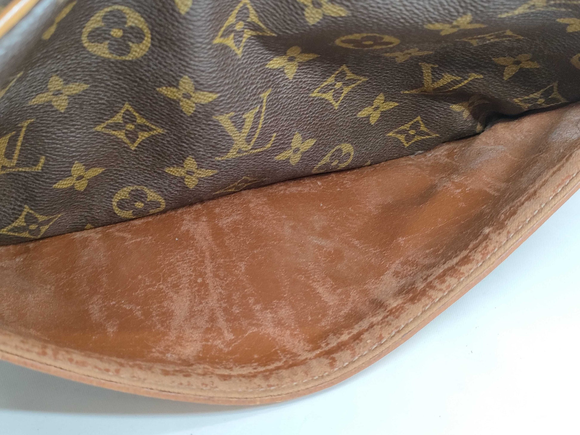 LOUIS VUITTON Compiegne Second Bag