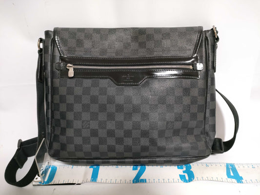 LOUIS VUITTON L/V Damier Graphite Daniel MM Shoulder Bag