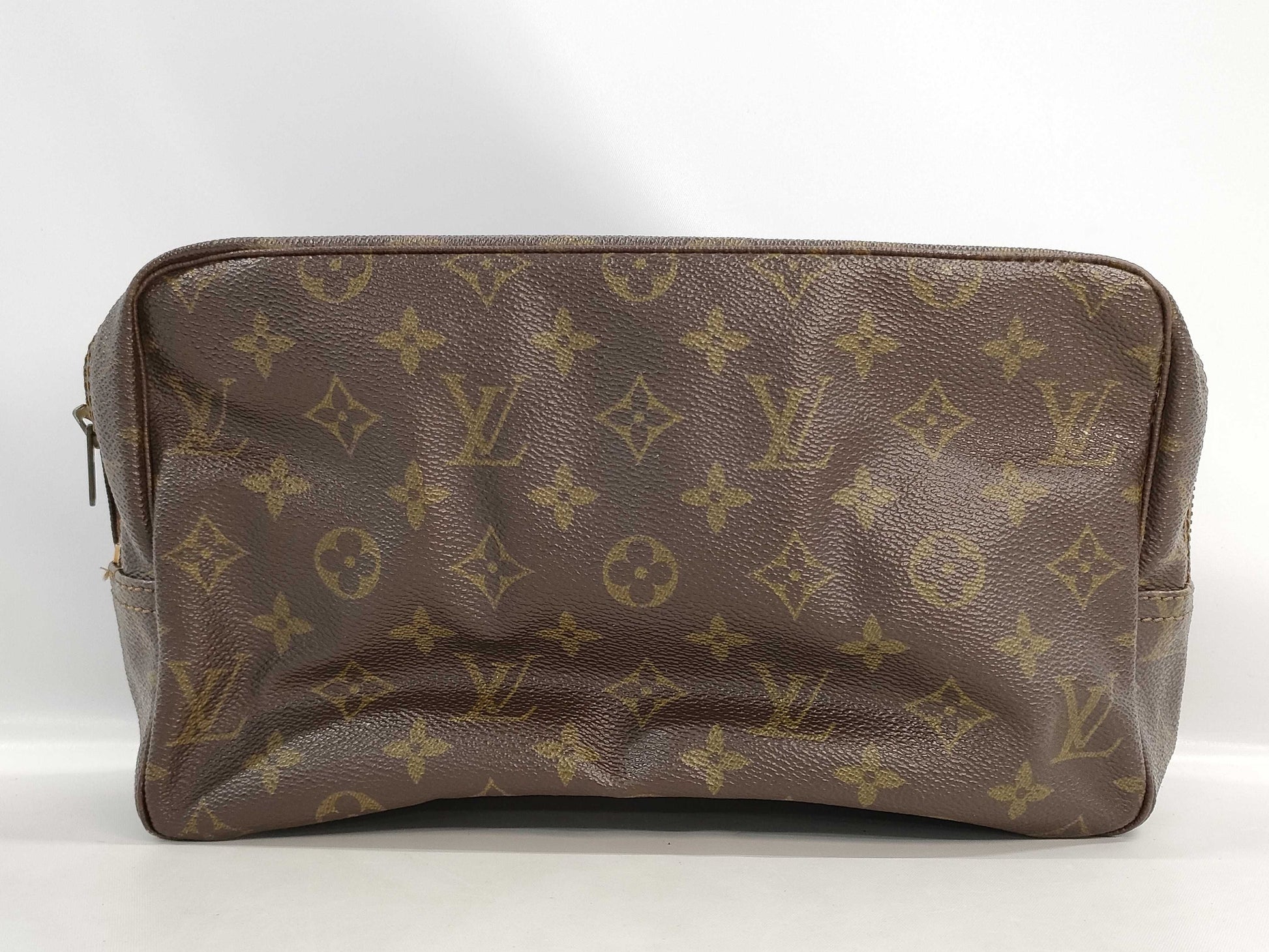 LOUIS VUITTON Monogram True Toilet Second Bag