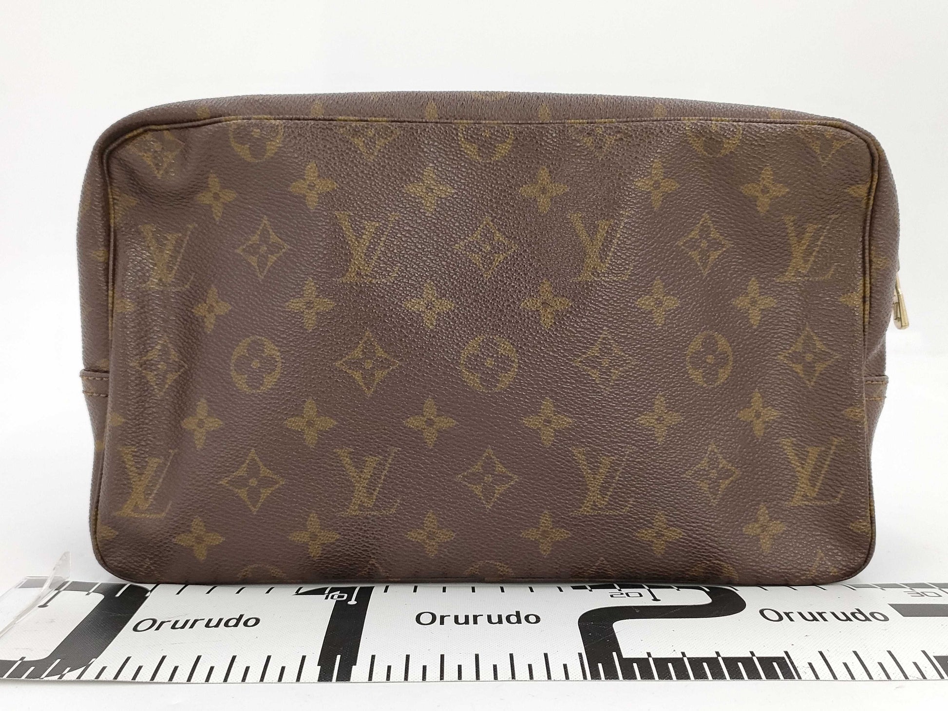 LOUIS VUITTON Monogram Truest Wallet 28 Second Bag