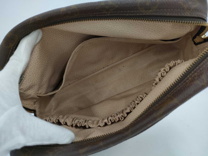 LOUIS VUITTON Monogram Truest Wallet 28 Second Bag