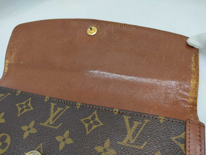 LOUIS VUITTON Monogram LV Bag 