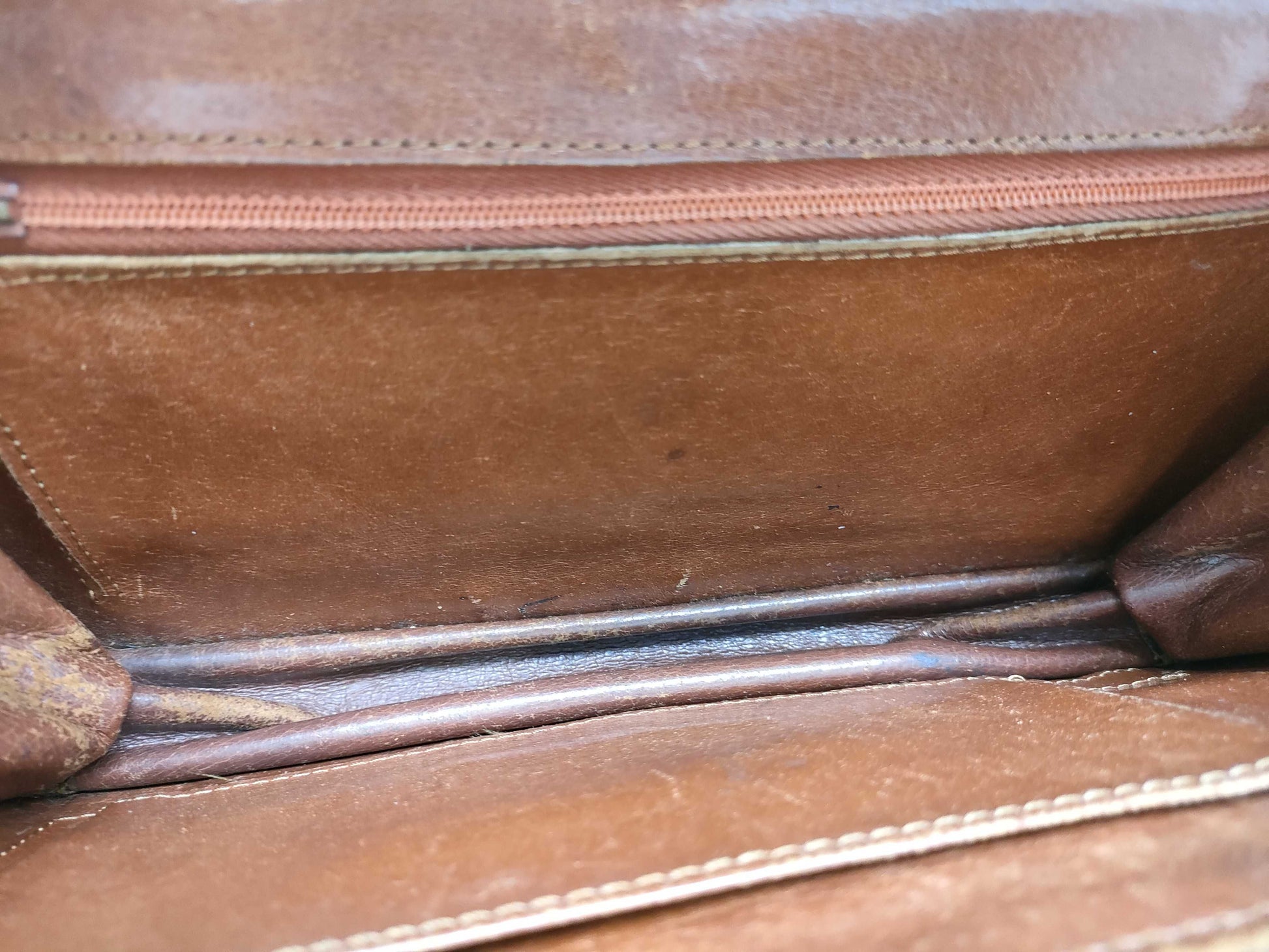 LOUIS VUITTON Monogram LV Bag 