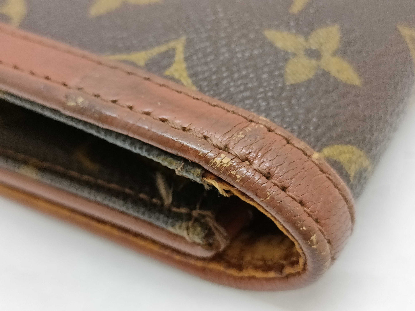 LOUIS VUITTON Monogram LV Bag 