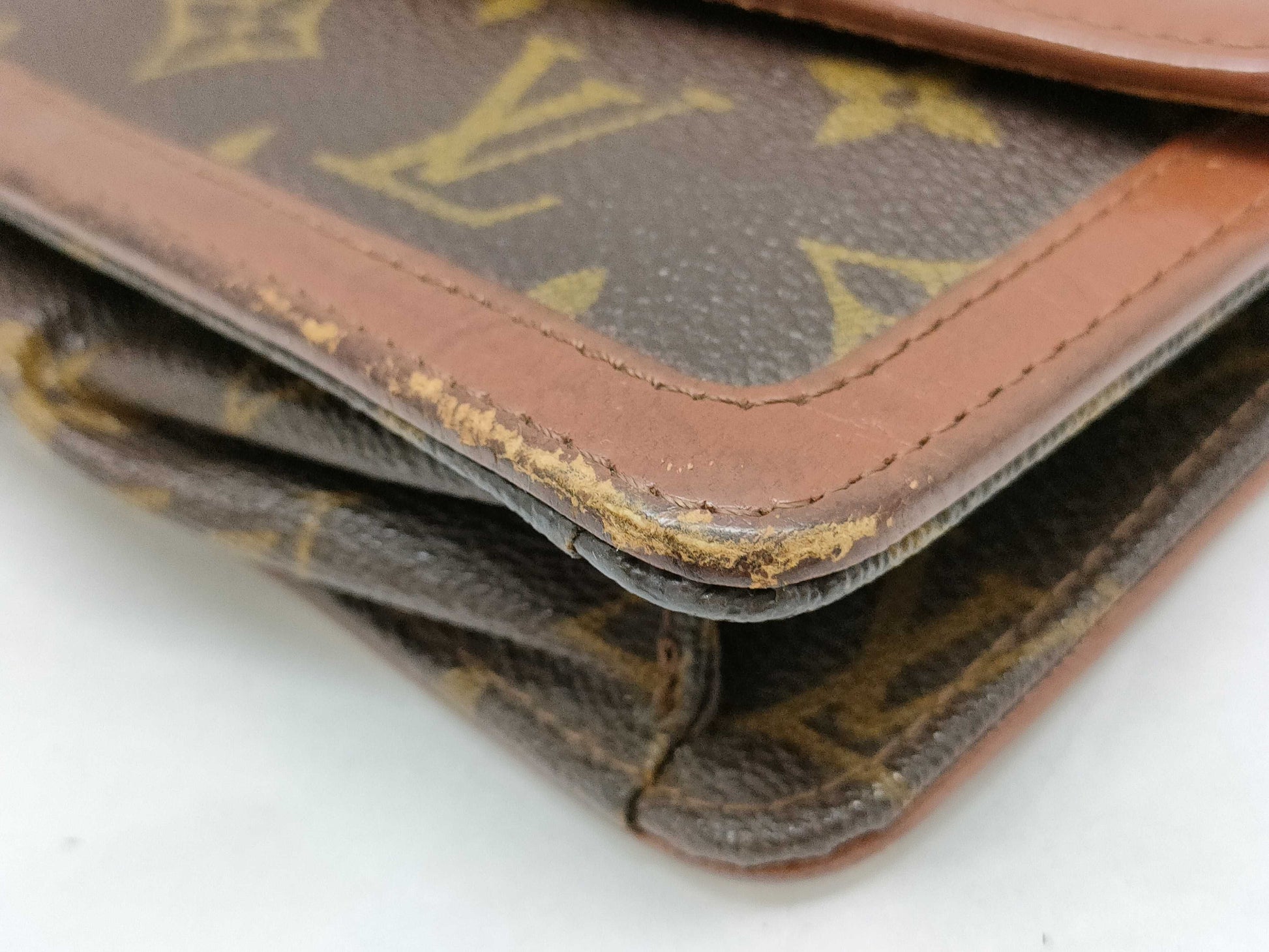 LOUIS VUITTON Monogram LV Bag 
