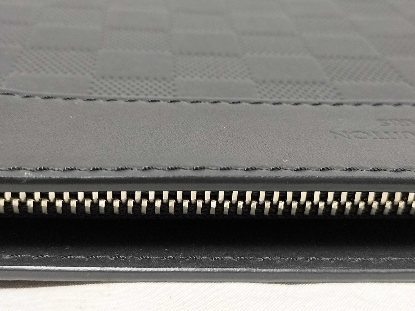 LOUIS VUITTON Damier Infini Louis Vuitton Damier Infini Stand Pouch Second Bag