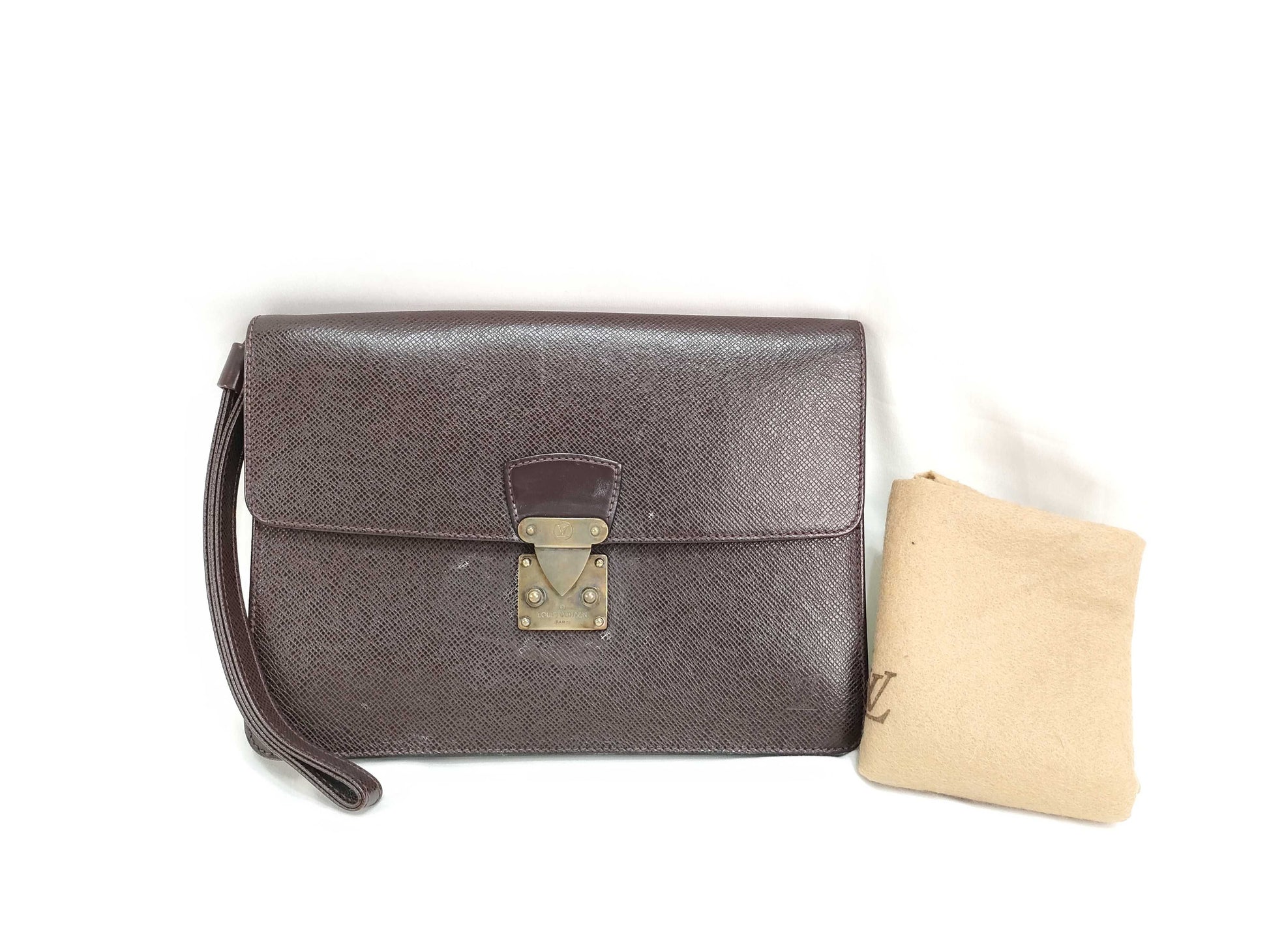 LOUIS VUITTON Taiga Clado M30196 Acajou Second Bag with Dust Bag