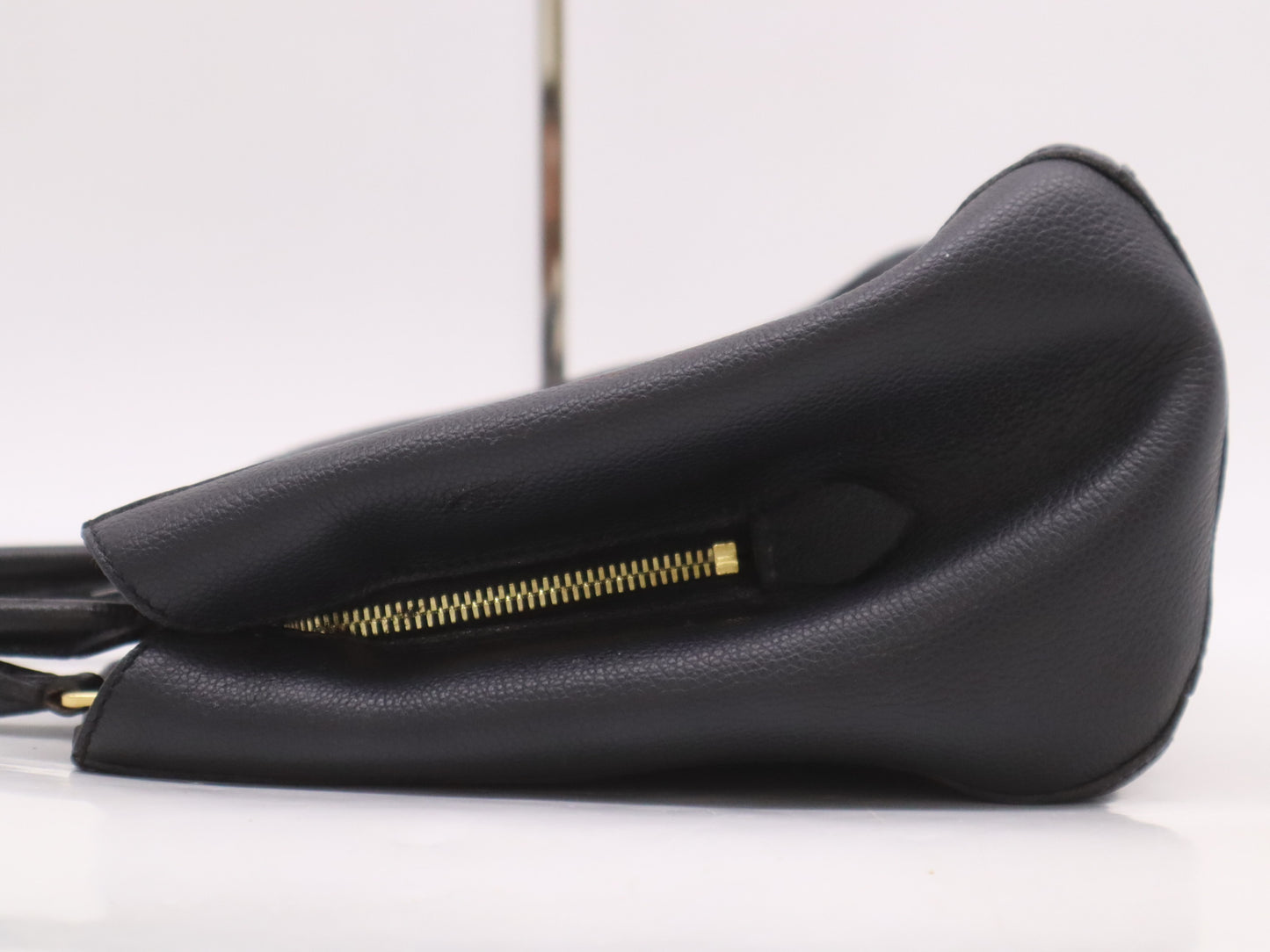 LOUIS VUITTON M41048 Unplanted Montaigne MM Noir TR3184 Handbag with Shoulder Strap, Crochette, Poignier, Cadena Keys x2