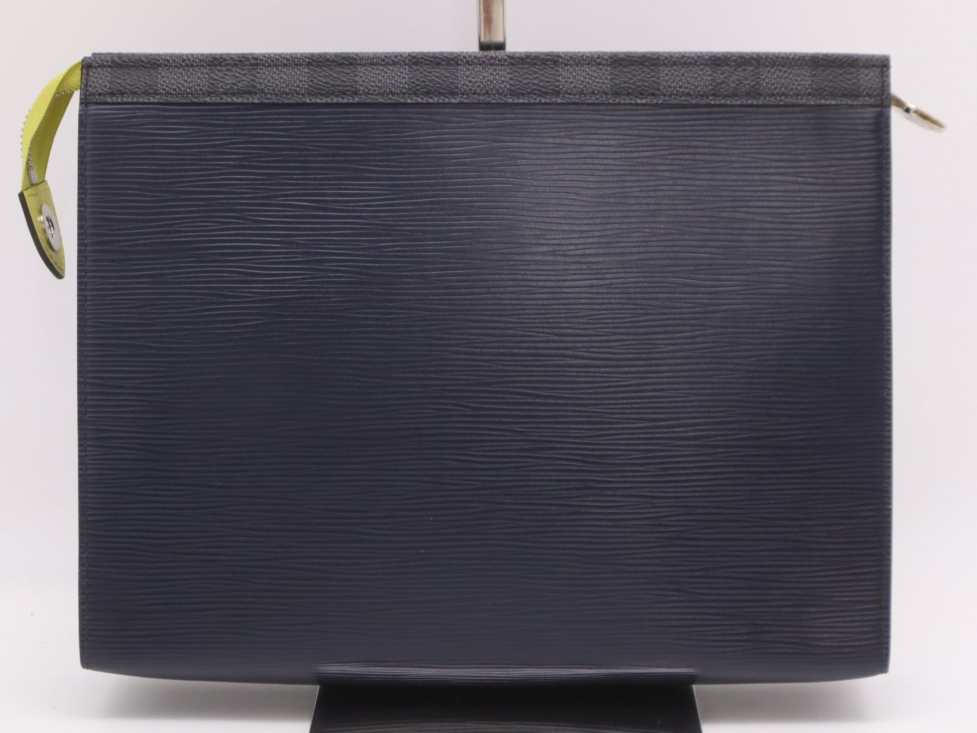 LOUIS VUITTON M67899 Epi Pochette Voyage Second Bag