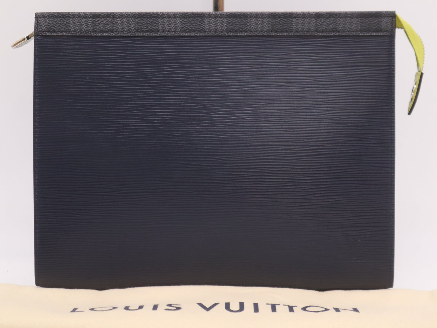 LOUIS VUITTON M67899 Epi Pochette Voyage Second Bag