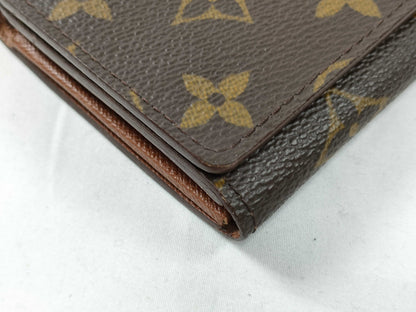 LOUIS VUITTON L Zipper Bi-Fold Wallet Monogram