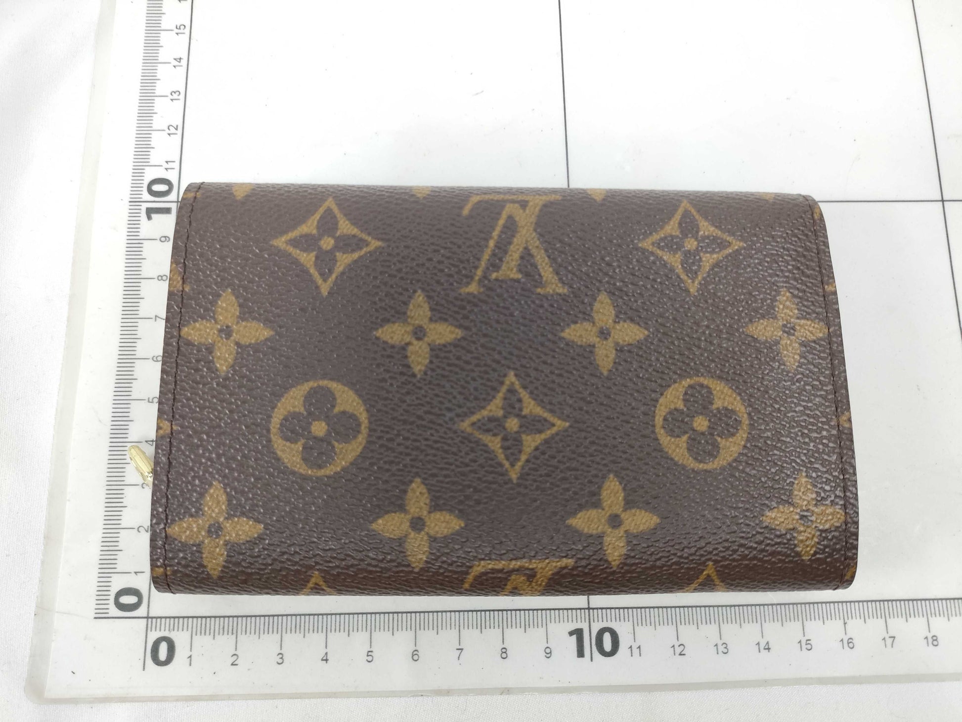 LOUIS VUITTON L Zipper Bi-Fold Wallet Monogram
