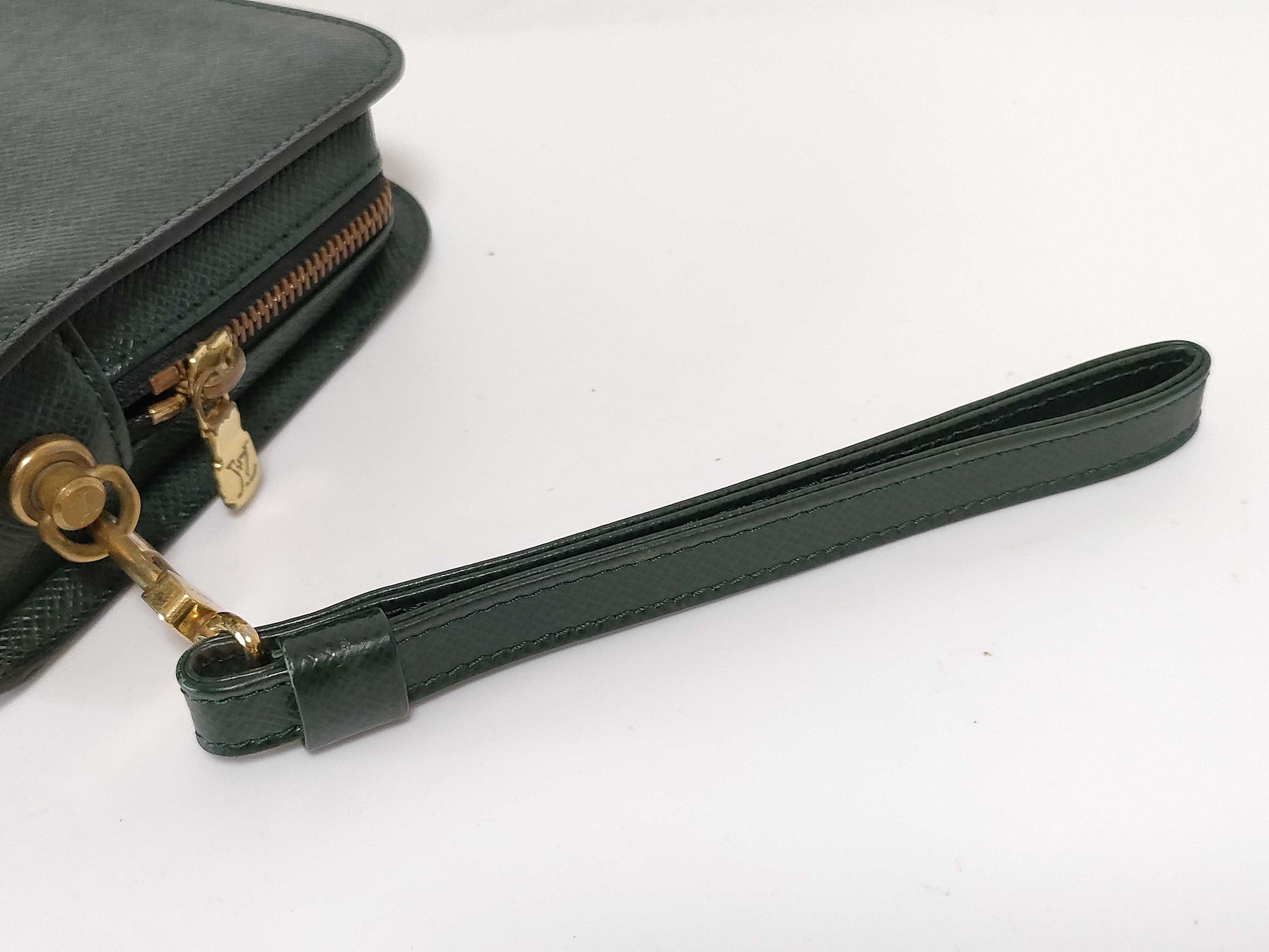 LOUIS VUITTON Taiga Baikal Clutch Bag Second Bag