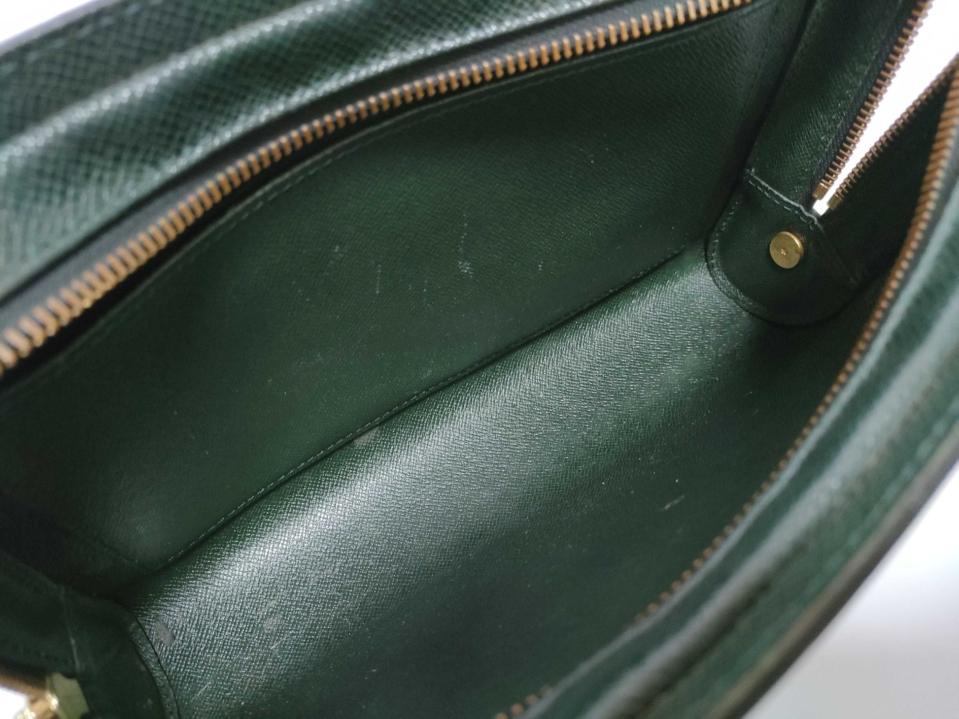 LOUIS VUITTON Taiga Baikal Clutch Bag Second Bag