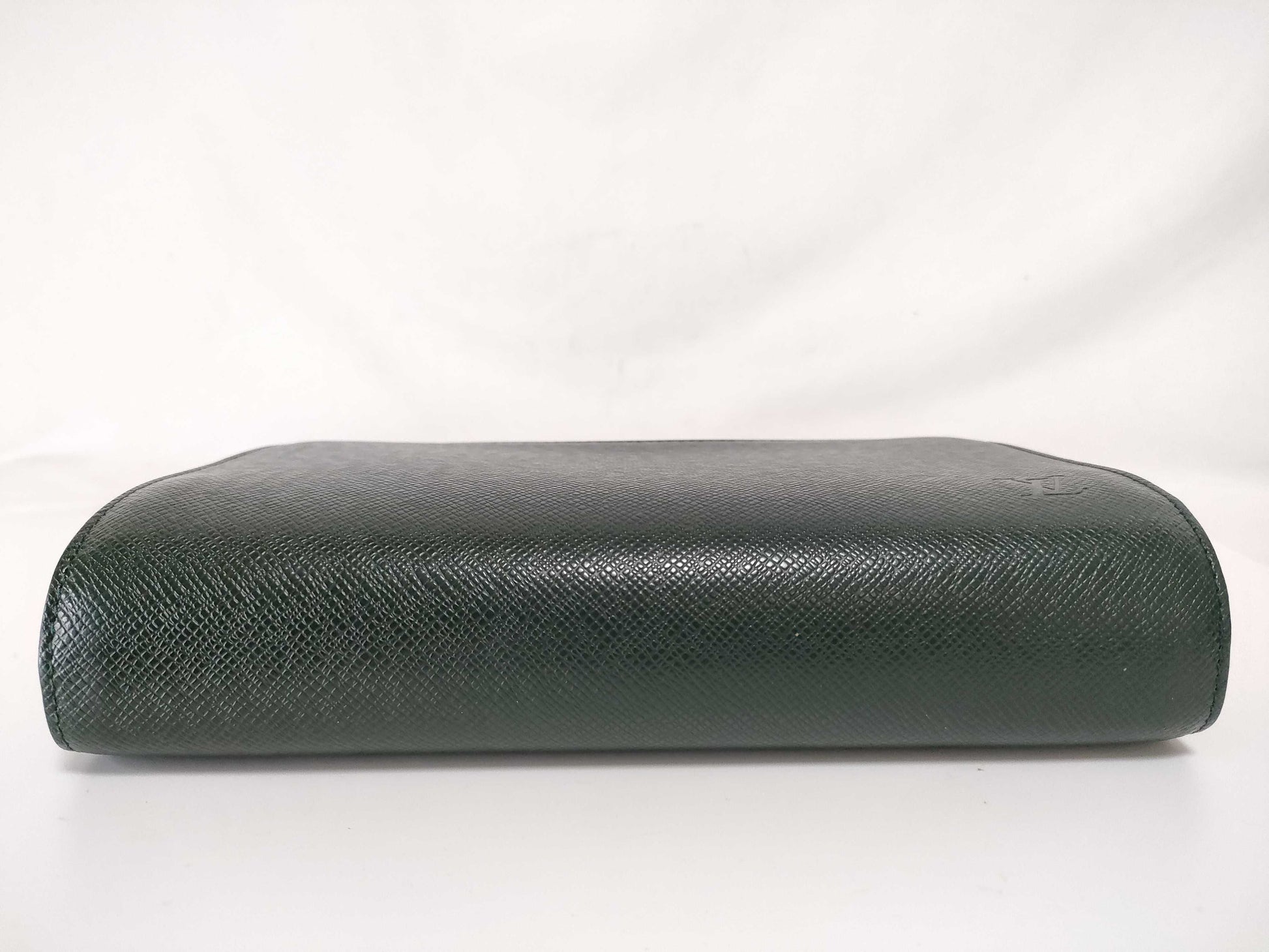 LOUIS VUITTON Taiga Baikal Clutch Bag Second Bag