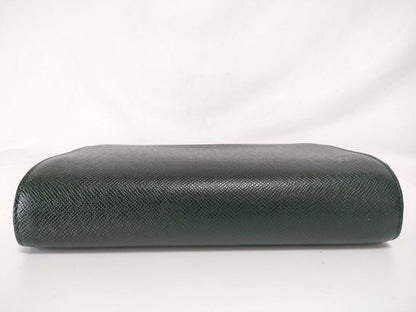 LOUIS VUITTON Taiga Baikal Clutch Bag Second Bag