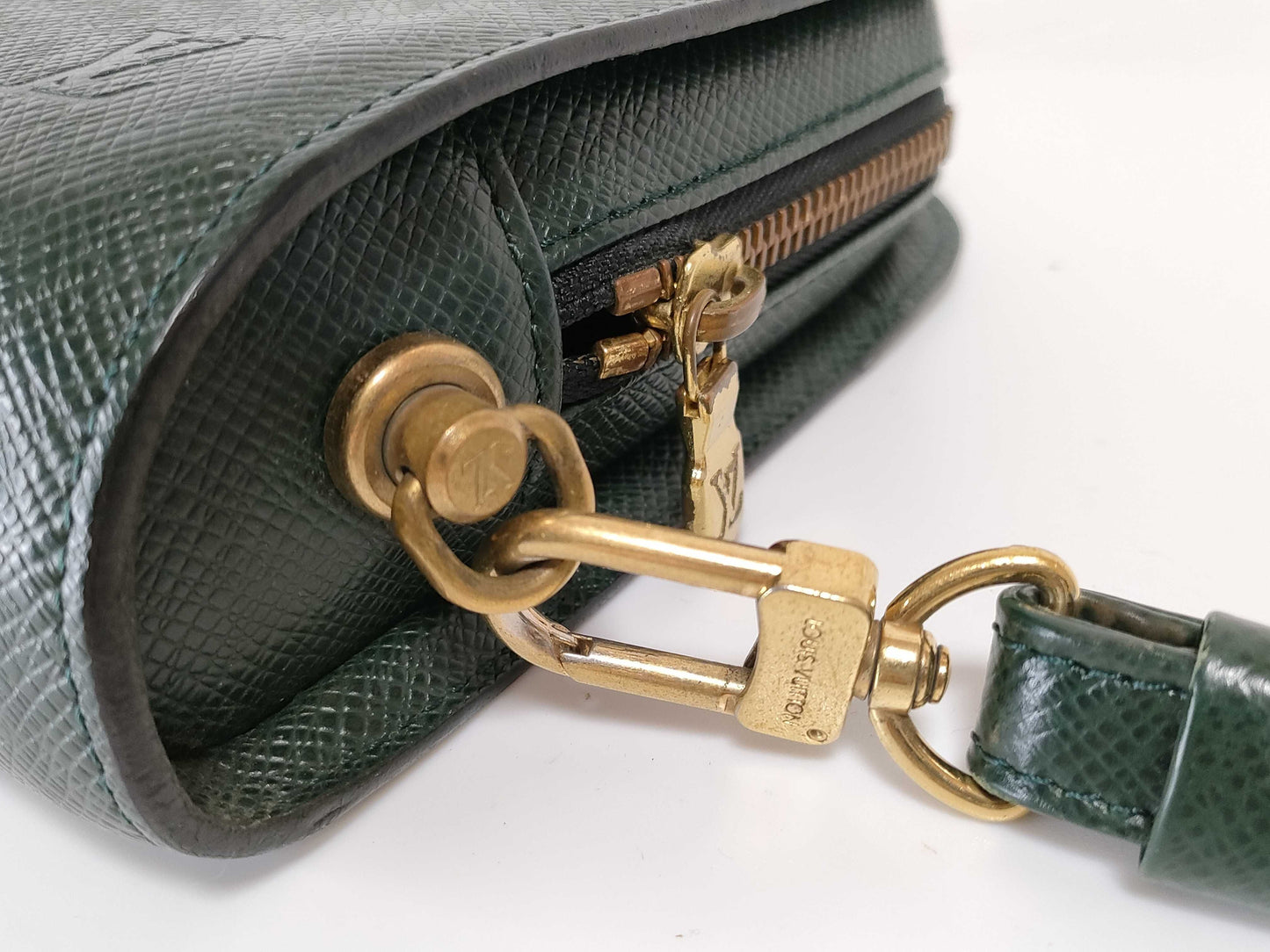 LOUIS VUITTON Taiga Baikal Clutch Bag Second Bag