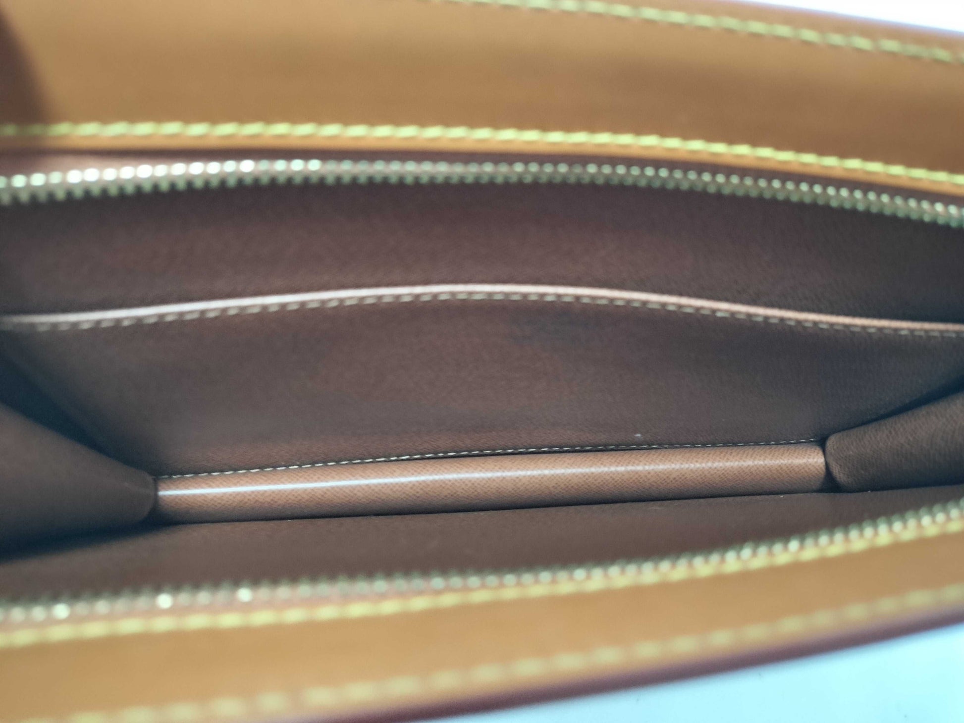 LOUIS VUITTON Epi M52528 SR0010 Pochette Homme Second Bag