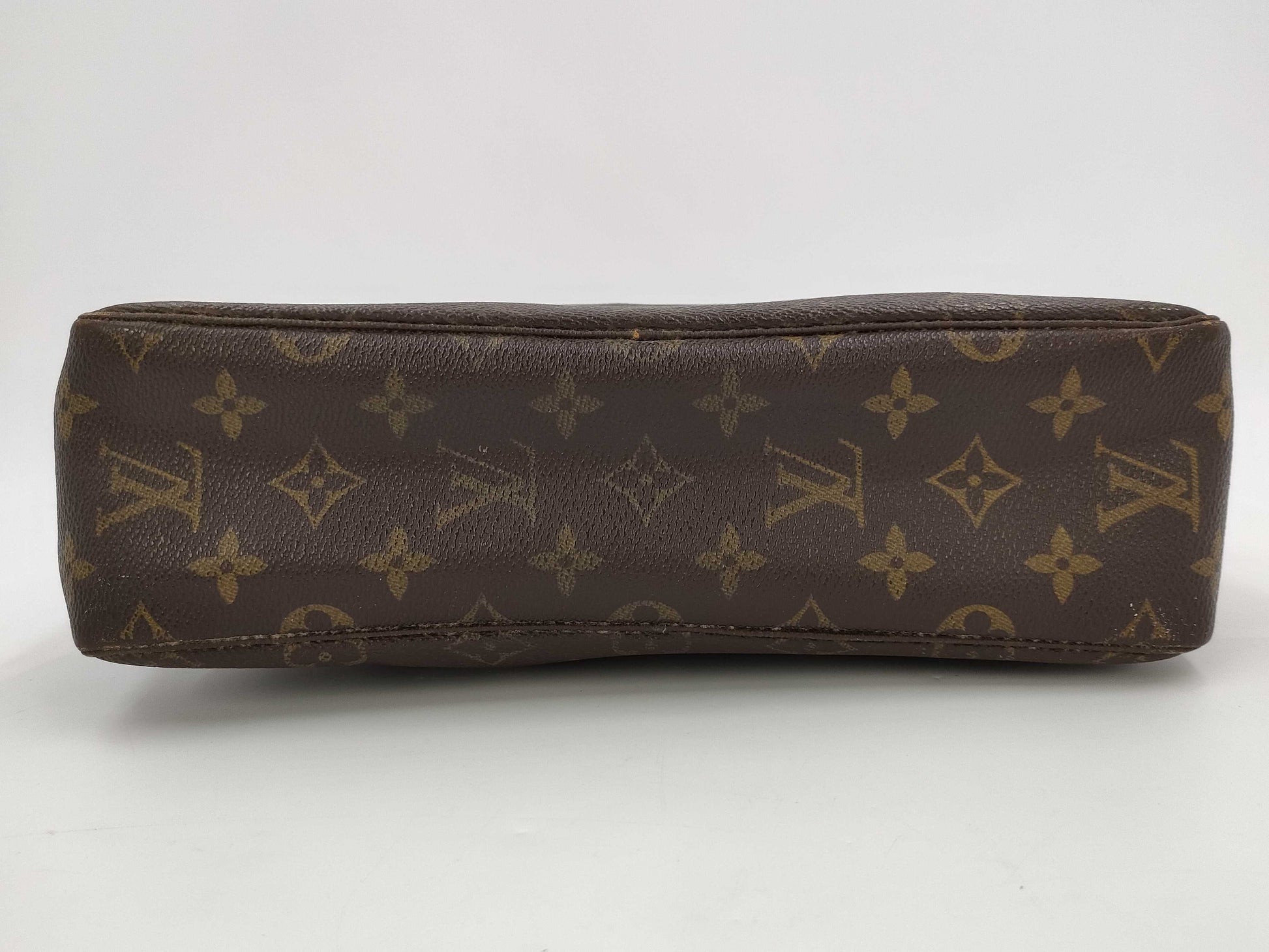 LOUIS VUITTON Monogram True Toilet 28 M47522 842 Second Bag