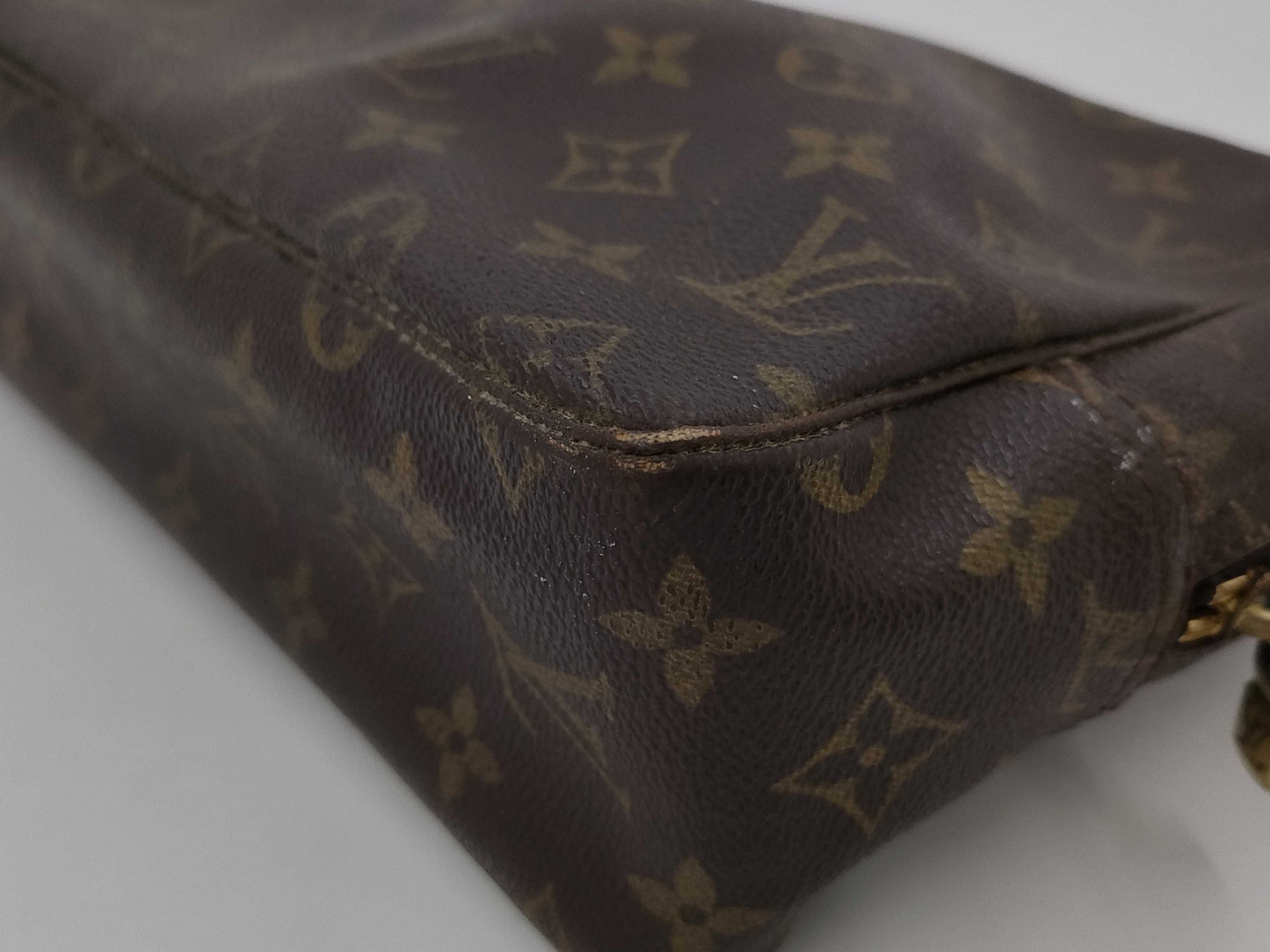 LOUIS VUITTON Monogram True Toilet 28 M47522 842 Second Bag