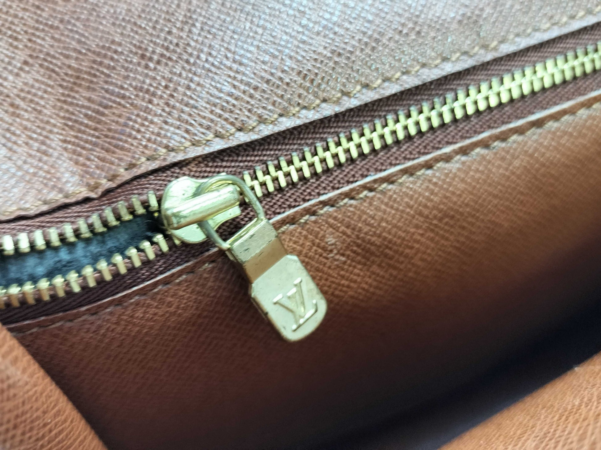 LOUIS VUITTON Monogram M51187 A21900 Montsor Second Bag