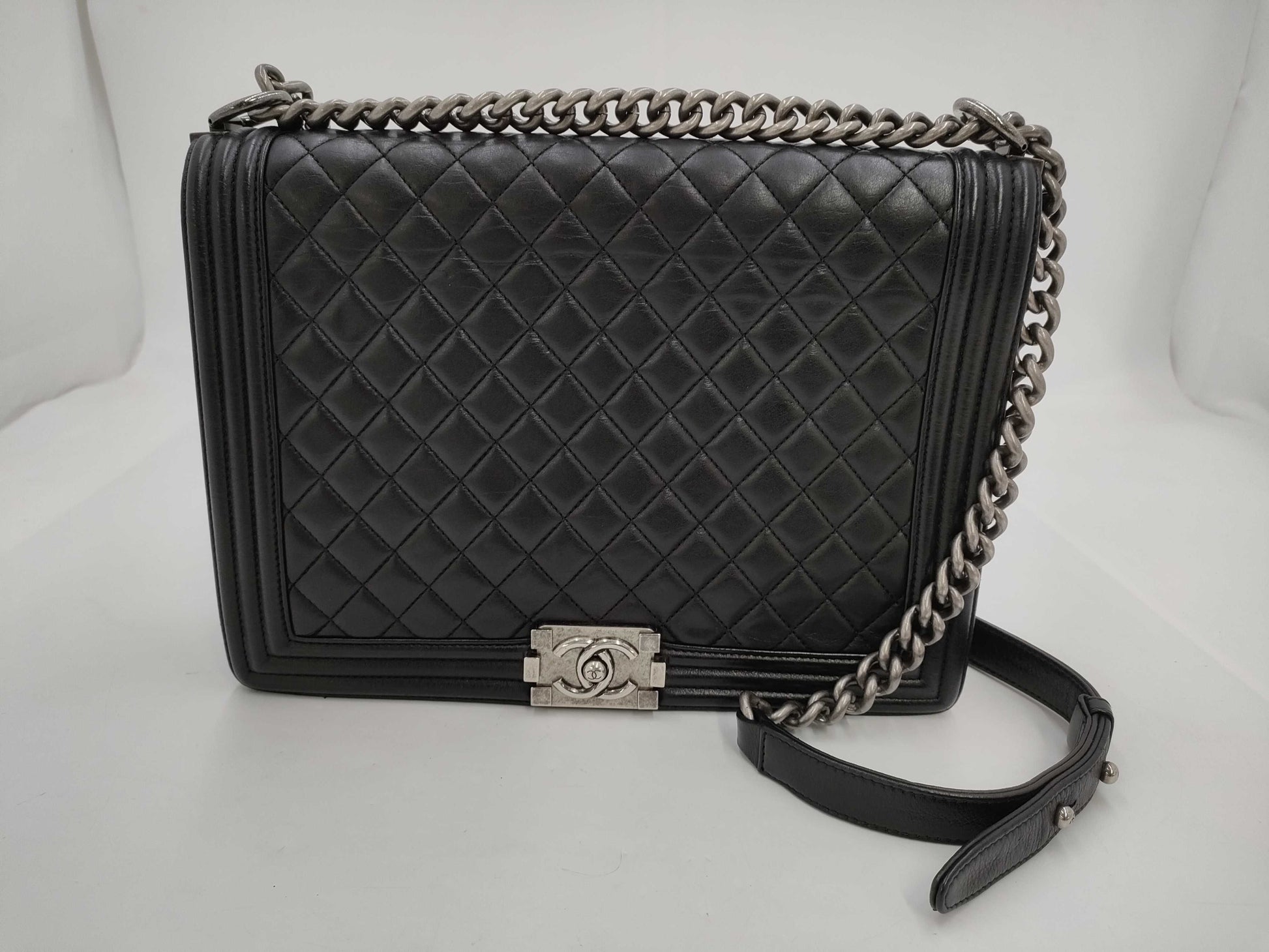 CHANEL Chanel Boy Shoulder Bag