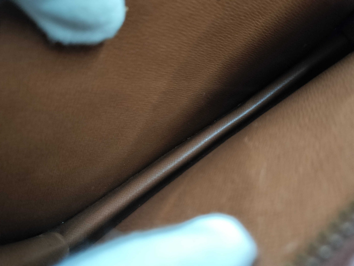 LOUIS VUITTON Monogram LV bag x 1 Second bag