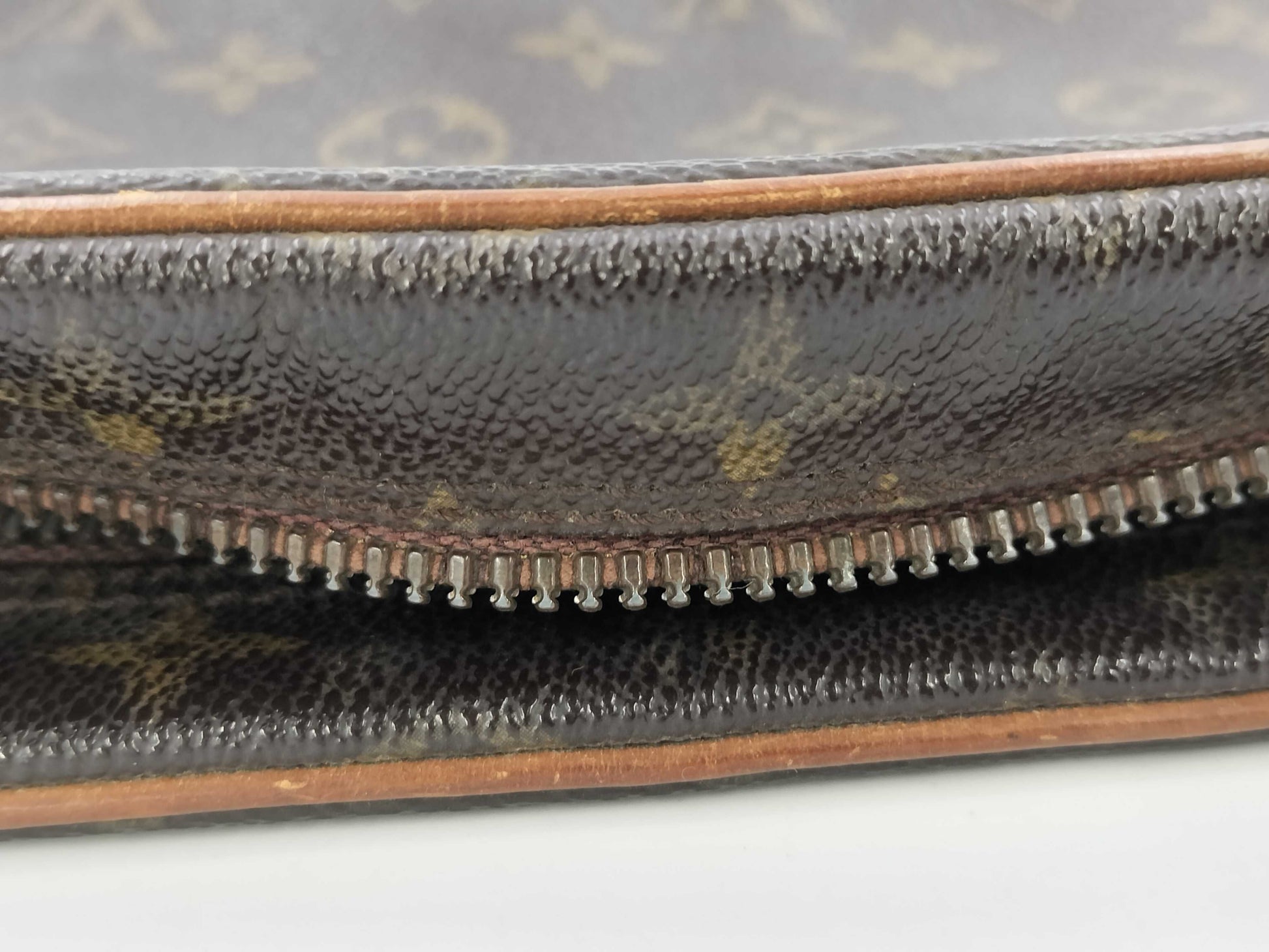 LOUIS VUITTON Monogram Shoulder Bag Louis Vuitton Second Bag