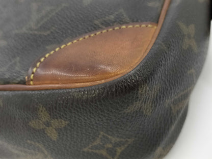 LOUIS VUITTON Monogram Shoulder Bag Louis Vuitton Second Bag