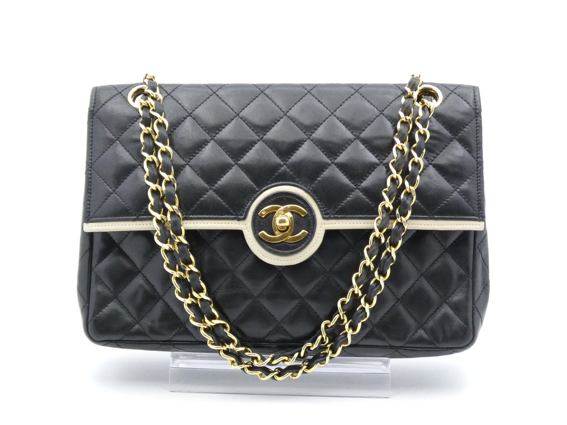 CHANEL Matelasse Round Coco Mark Double Chain Shoulder Bag