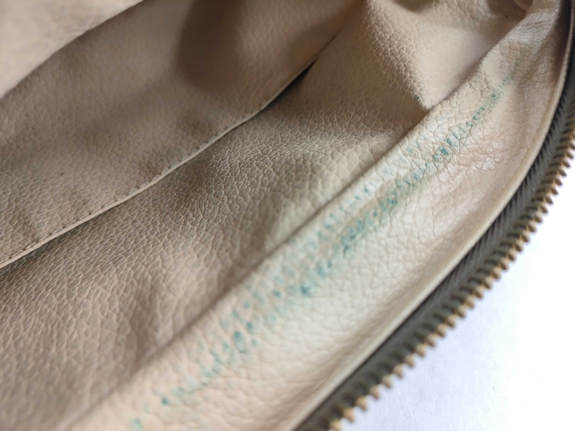 LOUIS VUITTON Monogram Louis Vuitton Bag Second Bag