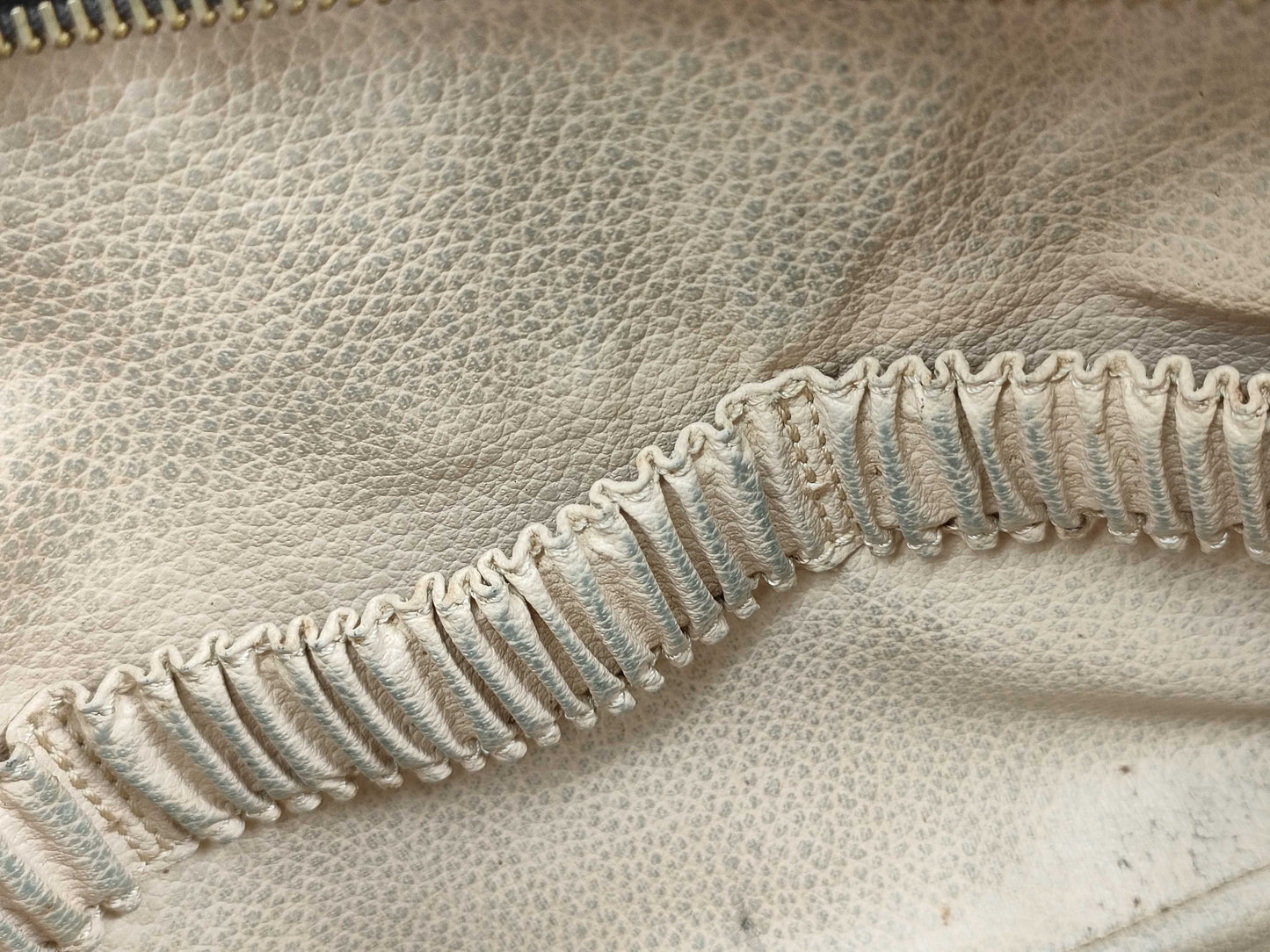 LOUIS VUITTON Monogram Louis Vuitton Bag Second Bag