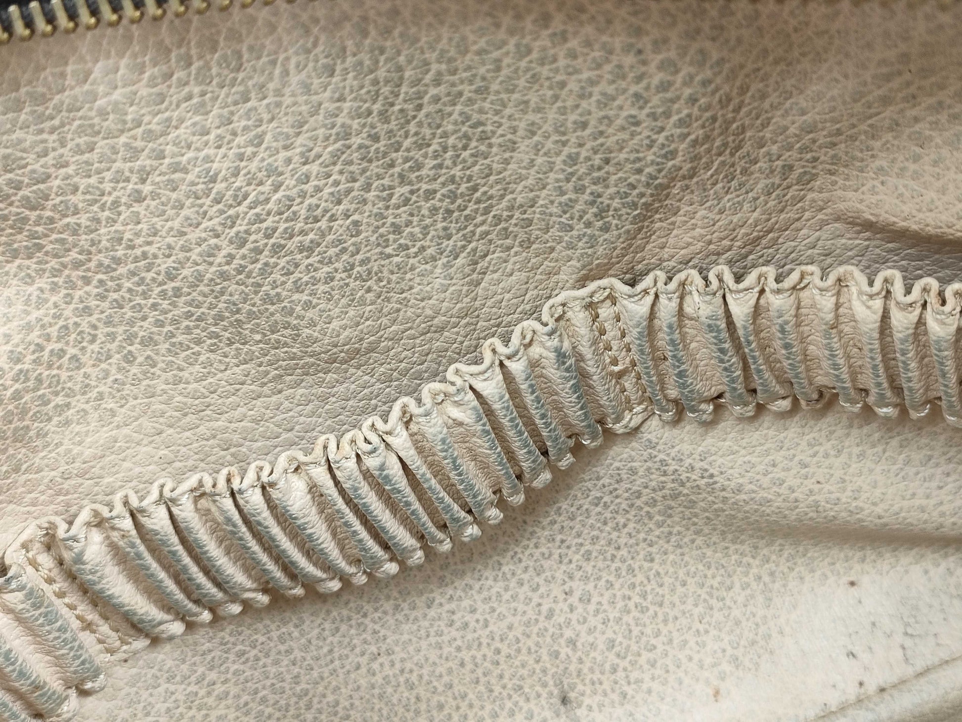 LOUIS VUITTON Monogram Louis Vuitton Bag Second Bag