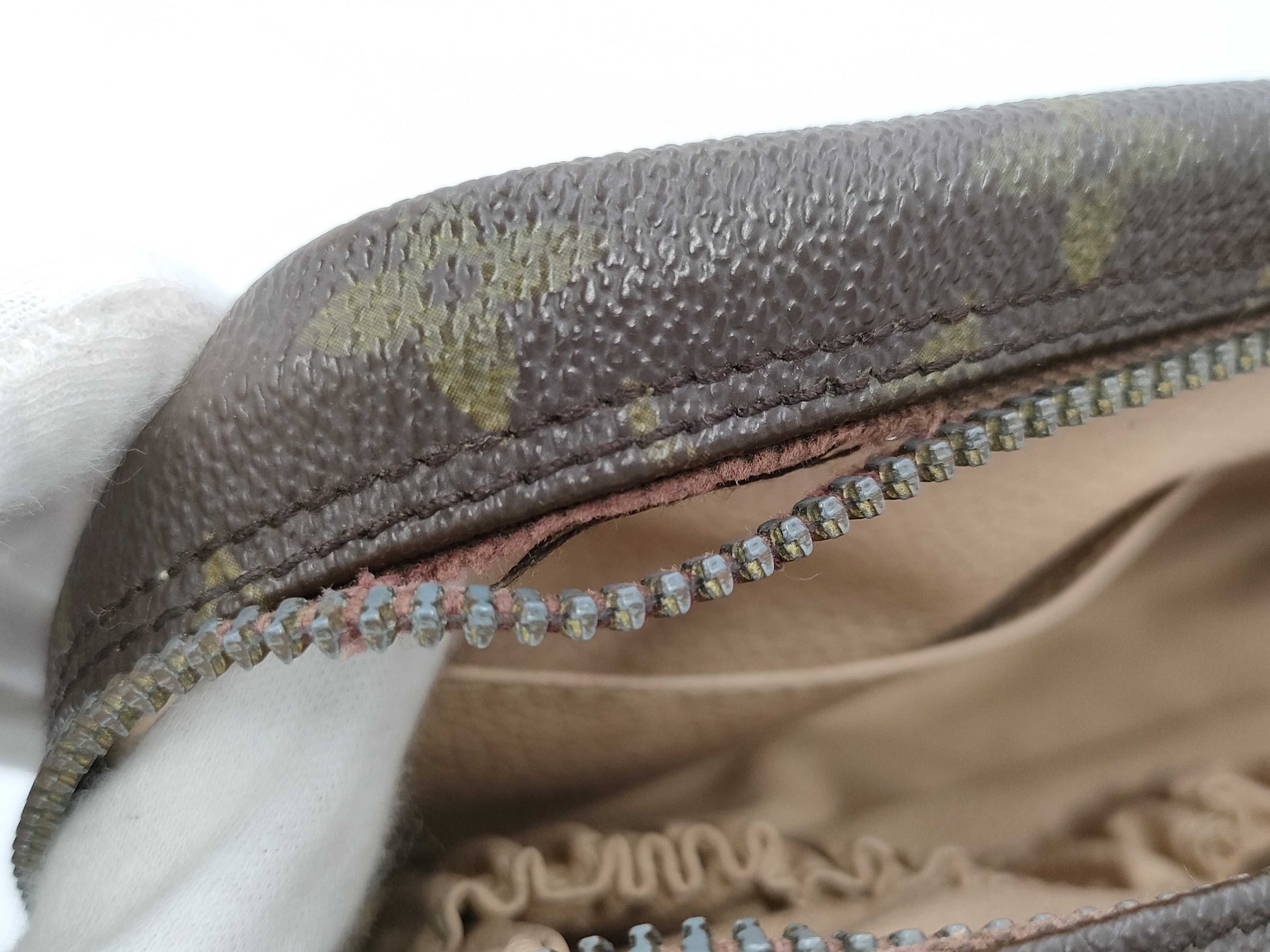 LOUIS VUITTON Louis Vuitton Pouch Second Bag