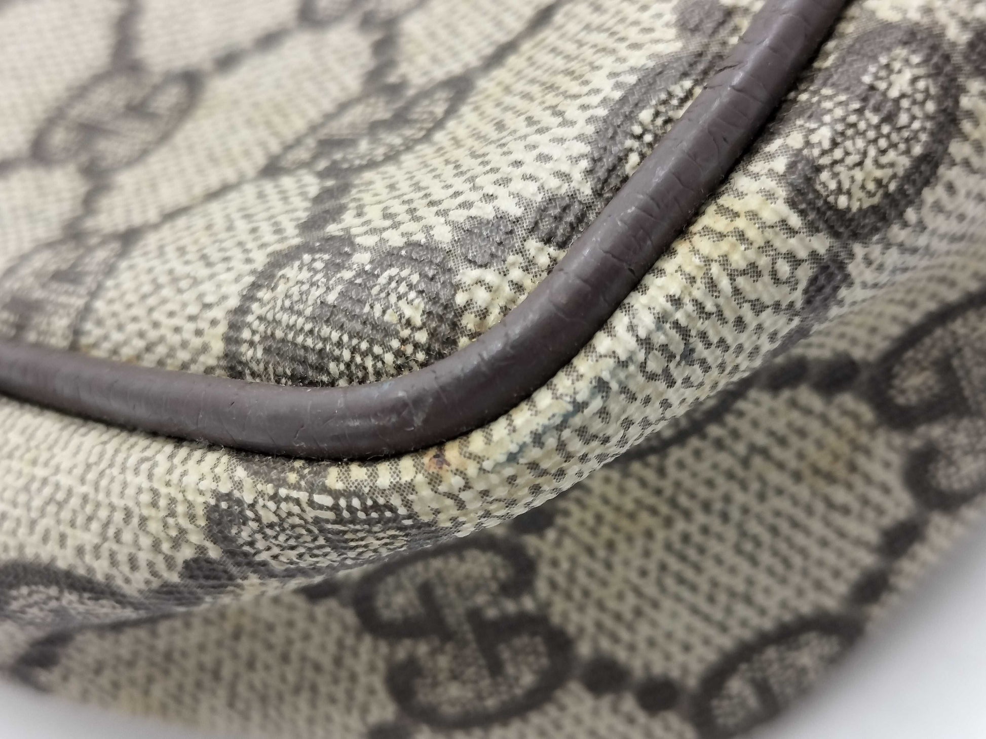 GUCCI GG Supreme Second Bag