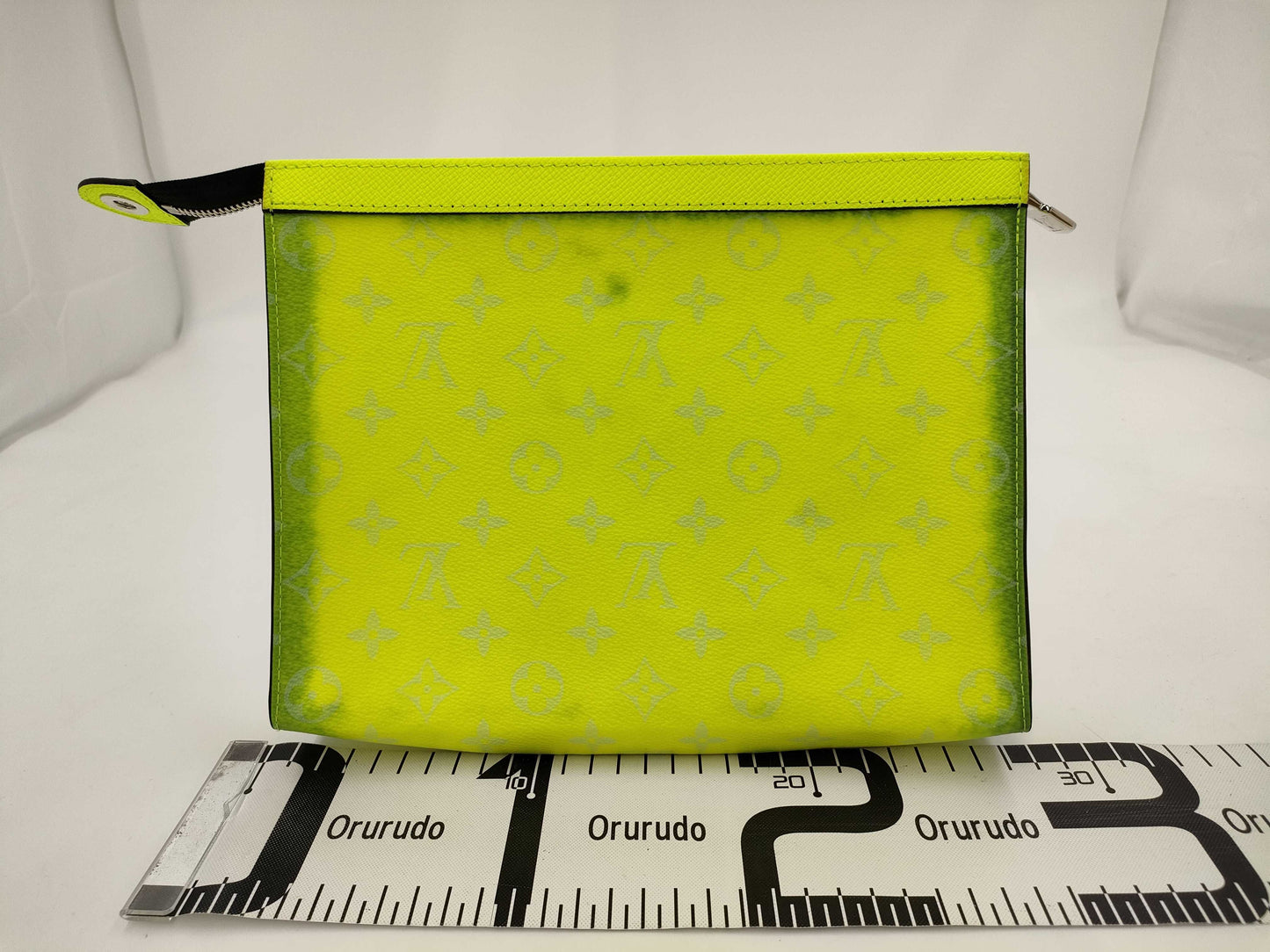 LOUIS VUITTON Pochette Voyage Second Bag