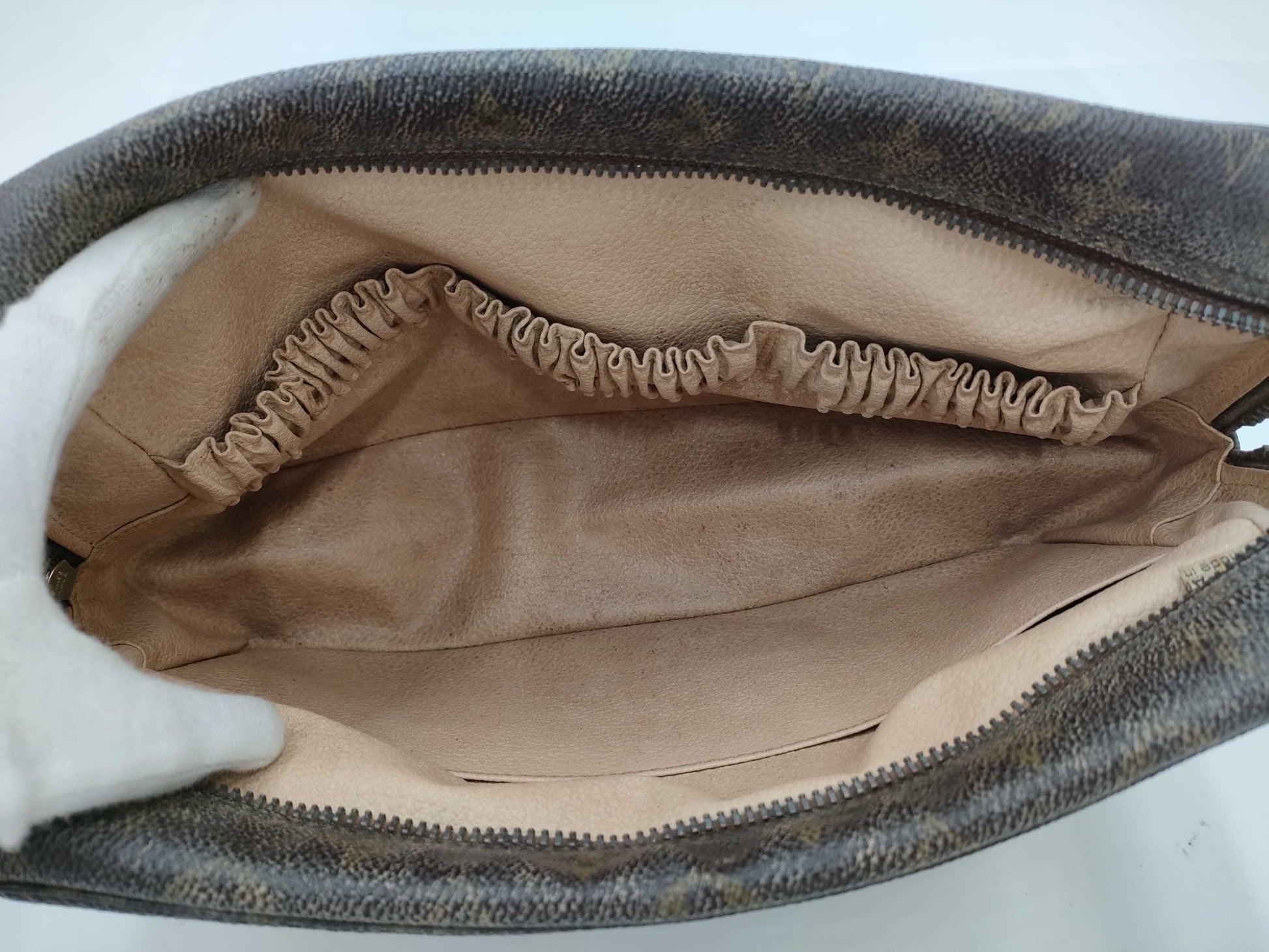 LOUIS VUITTON Louis Vuitton Pouch Second Bag