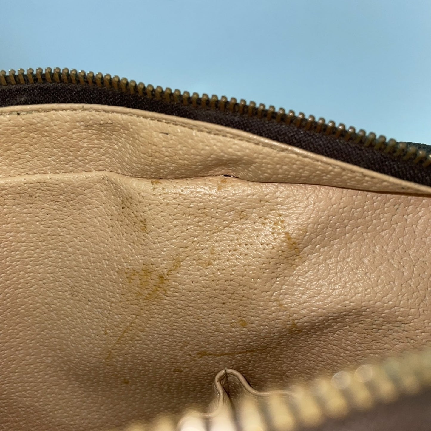 LOUIS VUITTON True Toilet 28 Second Bag