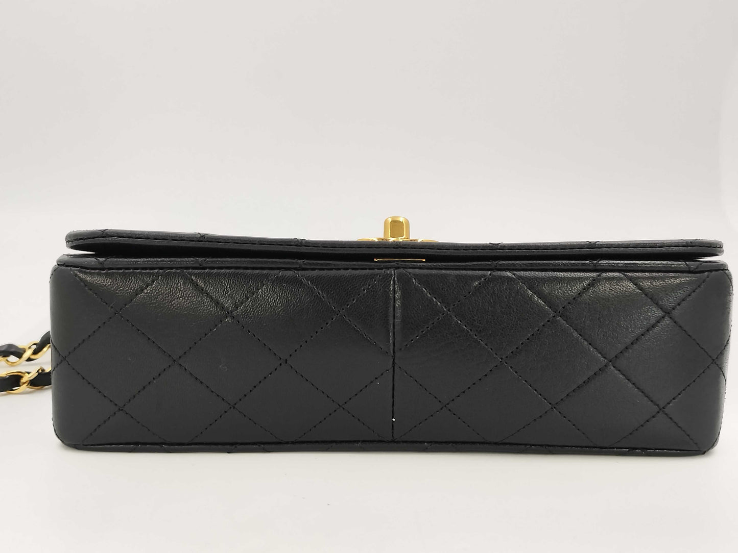 CHANEL Matelasse Chain Shoulder Bag